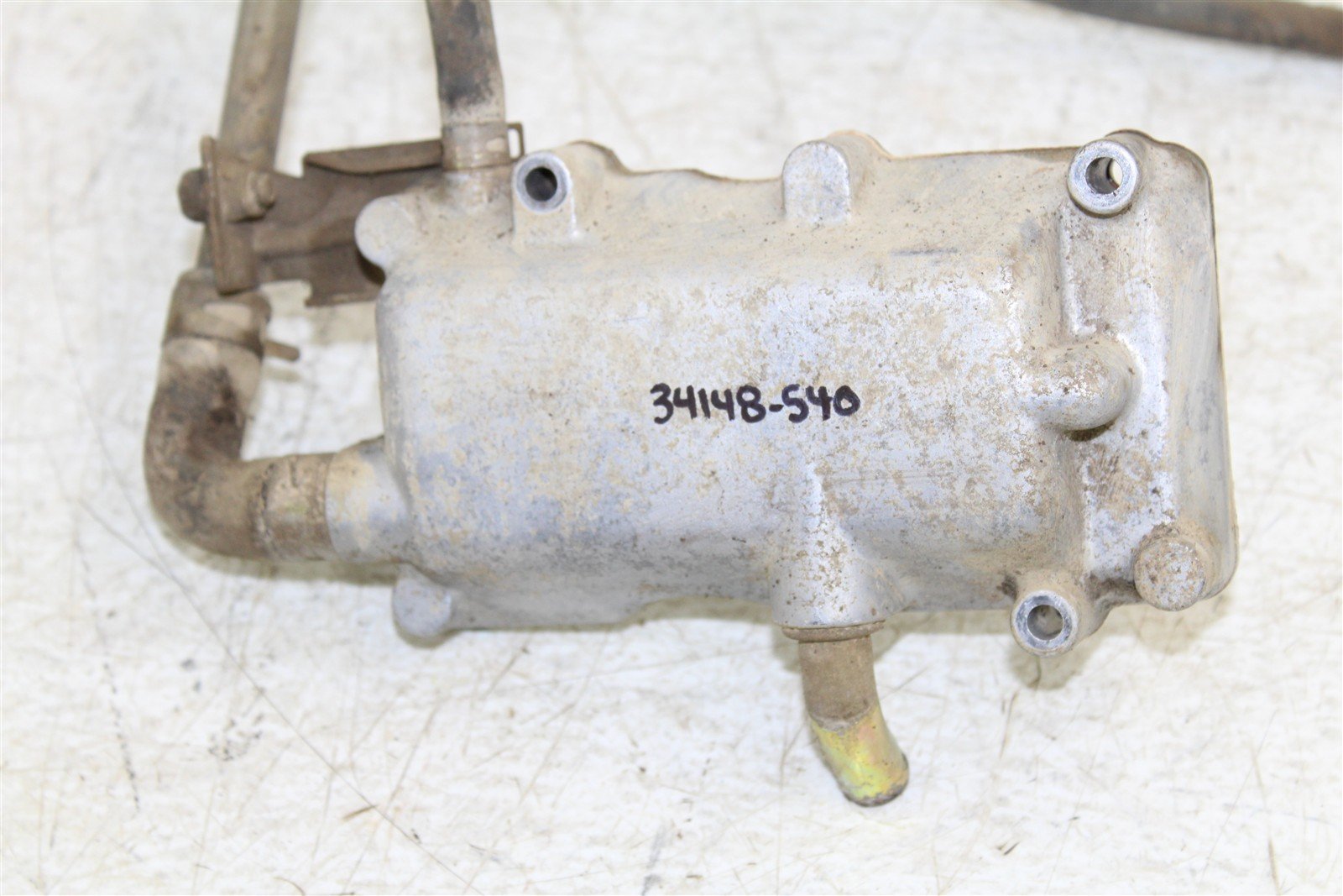2000 Polaris Magnum 325 4x4 Breather Box Assembly 34148