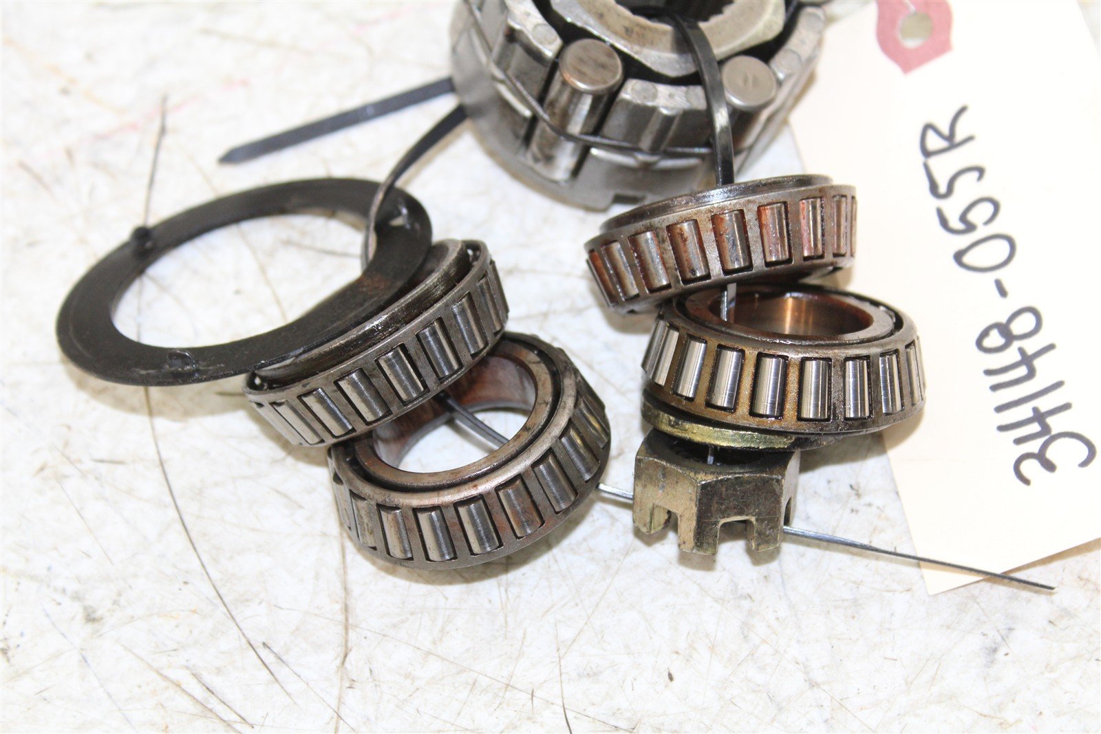 2000 Polaris Magnum 325 4x4 Front Right Axle Hilliard Clutch Bearings 34148