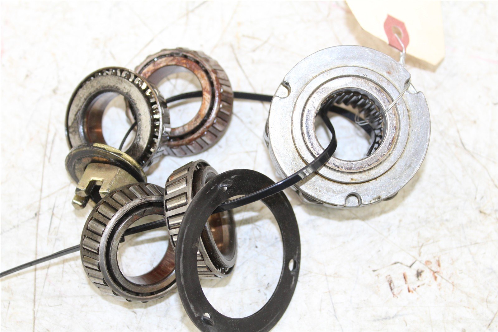 2000 Polaris Magnum 325 4x4 Front Right Axle Hilliard Clutch Bearings 34148
