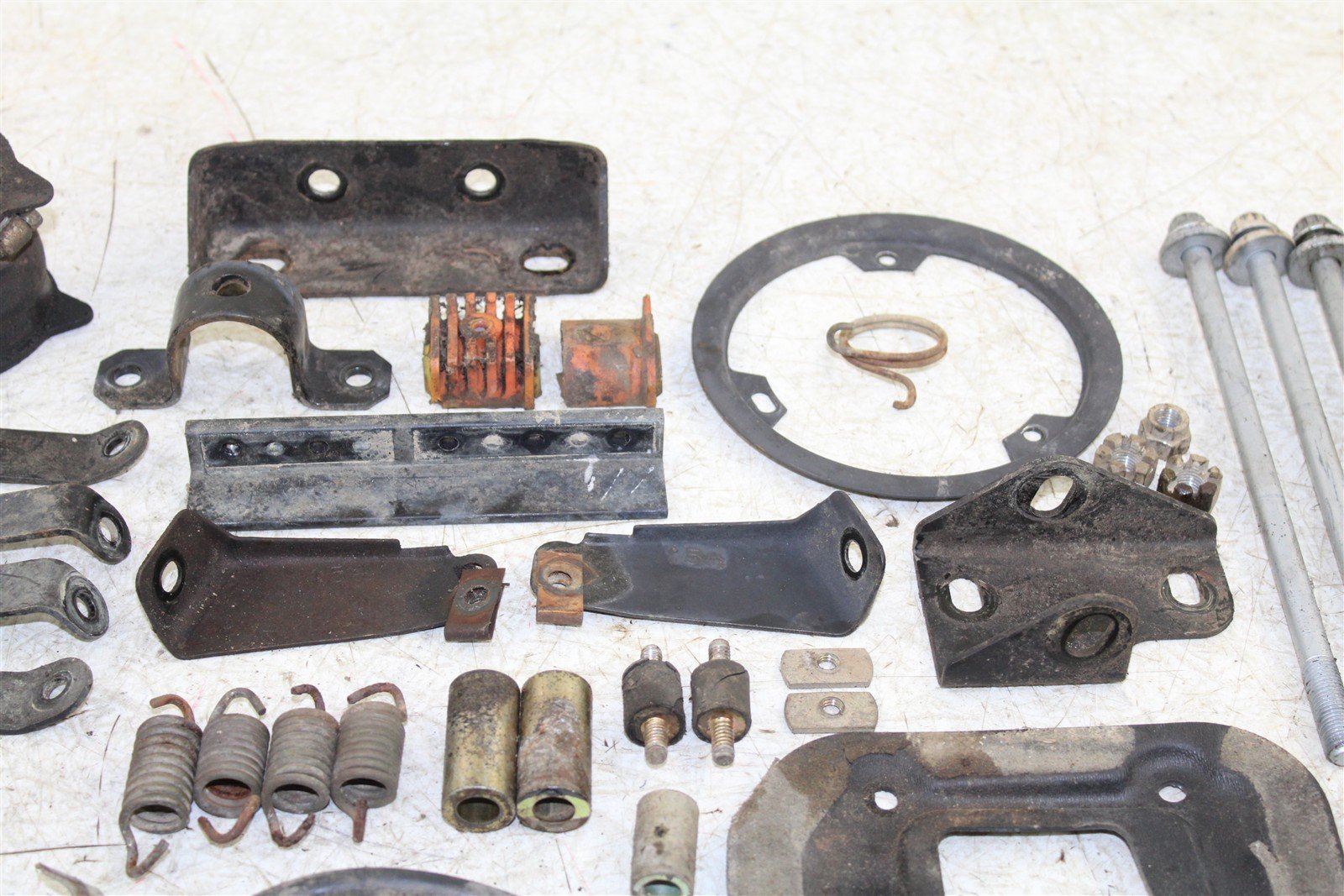 2000 Polaris Magnum 325 4x4 Chassis Bolt Kit Hardware Mount Bracket Wire 34148