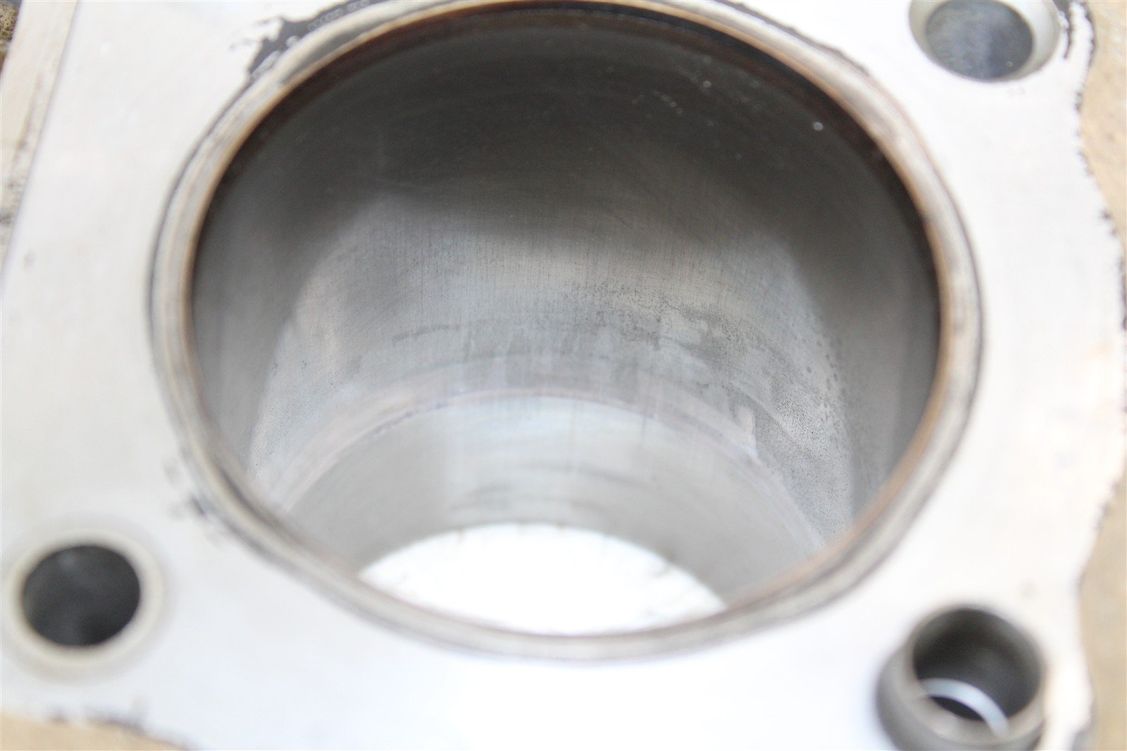 2000 Polaris Magnum 325 4x4 Engine Cylinder Jug w/ Piston 34148