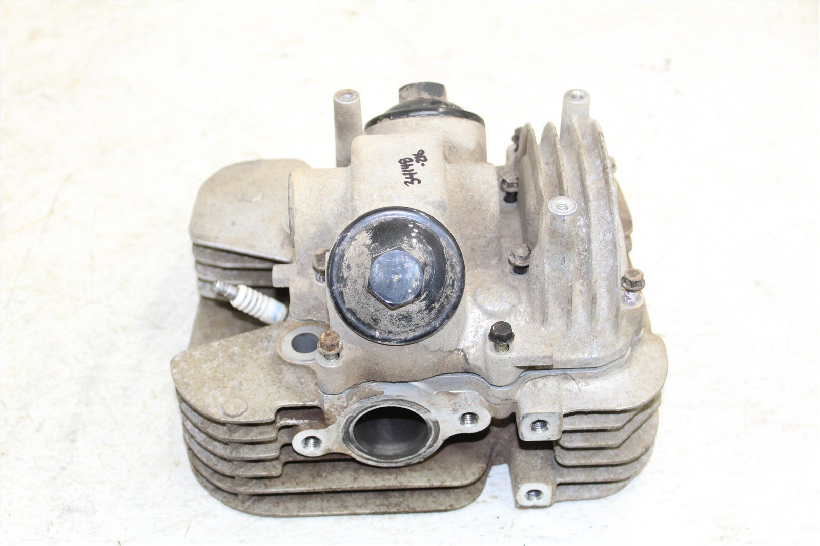 2000 Polaris Magnum 325 4x4 Cylinder Head Valve Cover Intake Exhaust 34148