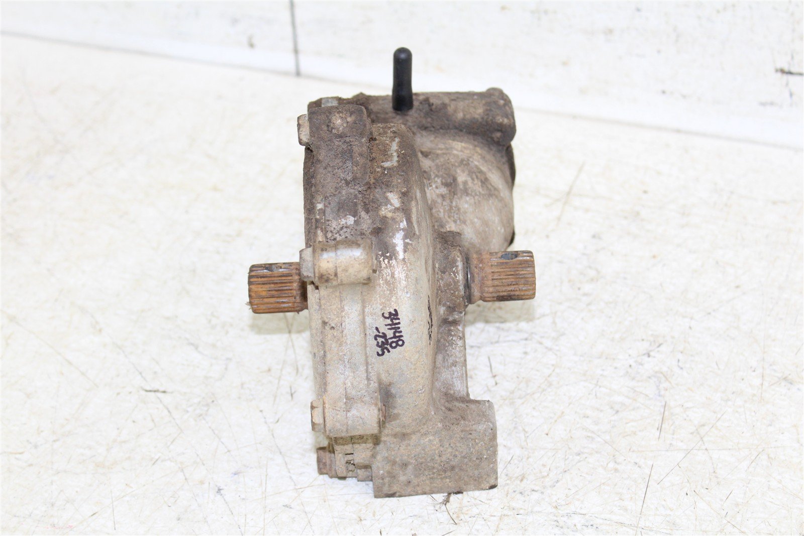 2000 Polaris Magnum 325 4x4 Front Differential 34148