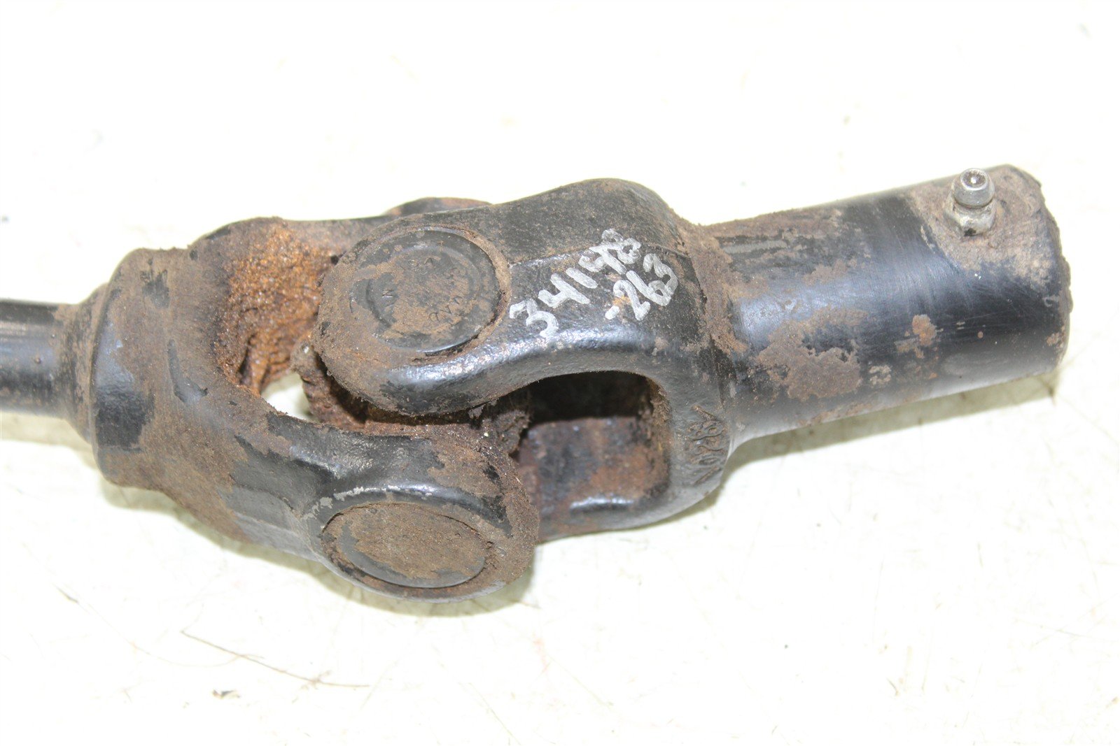 2000 Polaris Magnum 325 4x4 Front Drive Shaft Assembly 34148