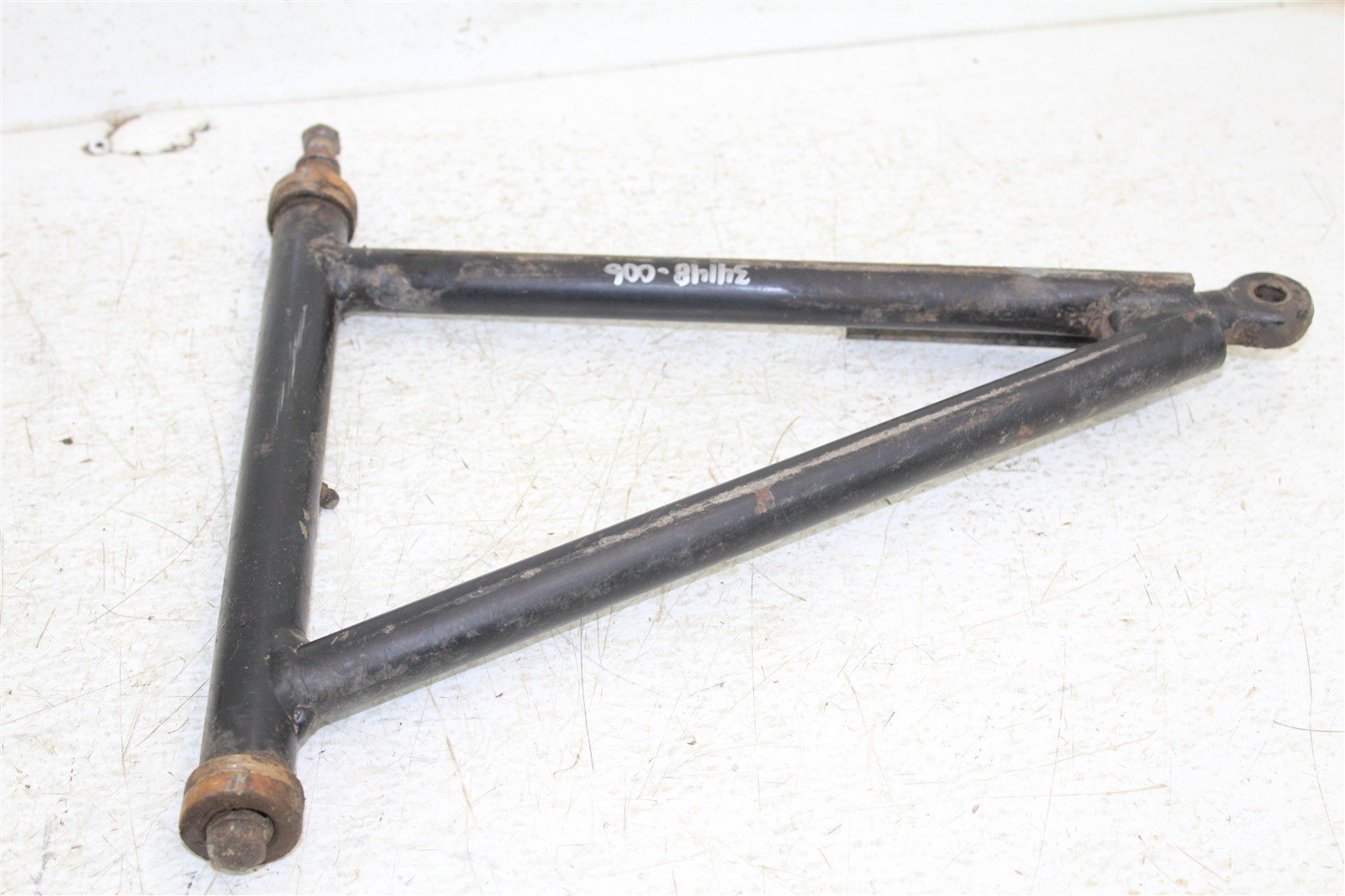 2000 Polaris Magnum 325 4x4 Front Left Control A Arm 34148