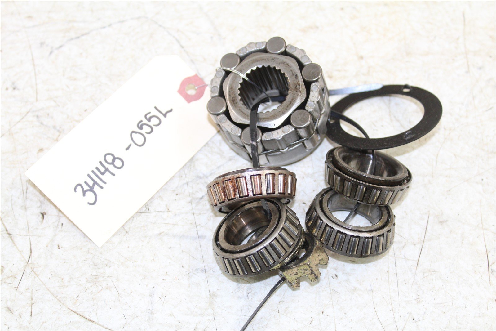 2000 Polaris Magnum 325 4x4 Front Left Axle Hilliard Clutch Bearings 34148