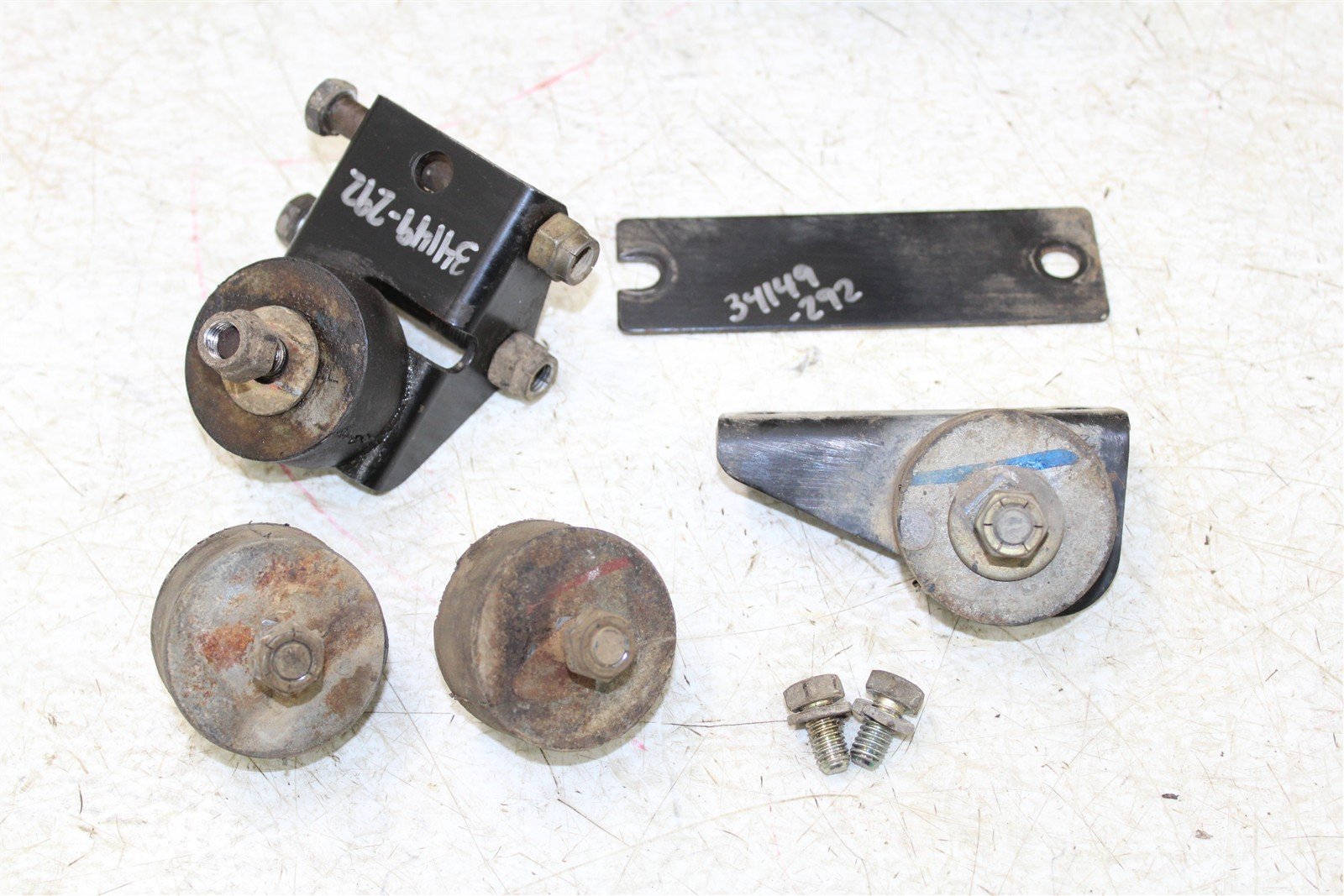 1996 Polaris Sportsman 500 4x4 Engine Isolator Mounts Motor Brackets 34149