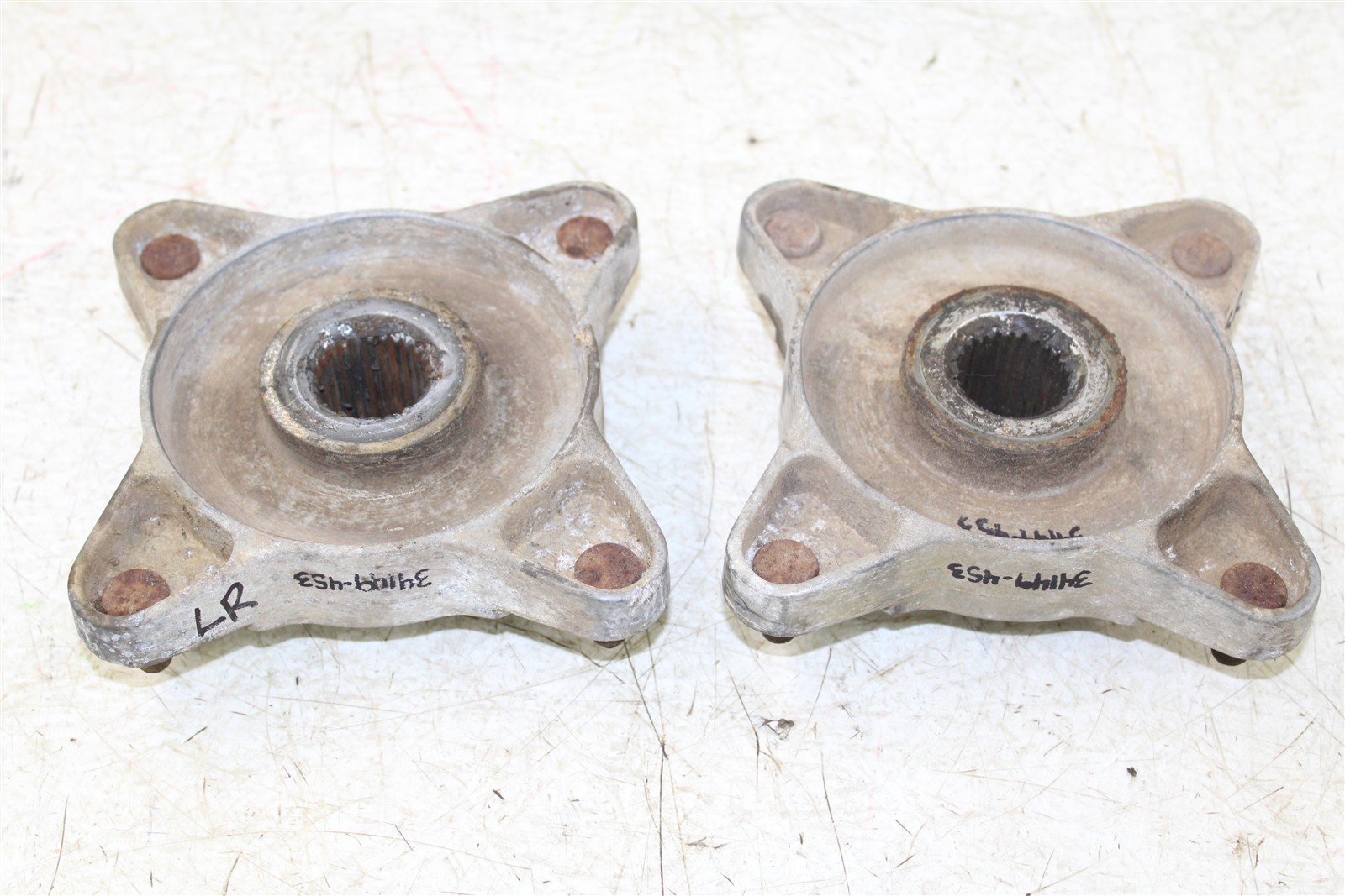 1996 Polaris Sportsman 500 4x4 Rear Hubs Wheel Mounts 34149