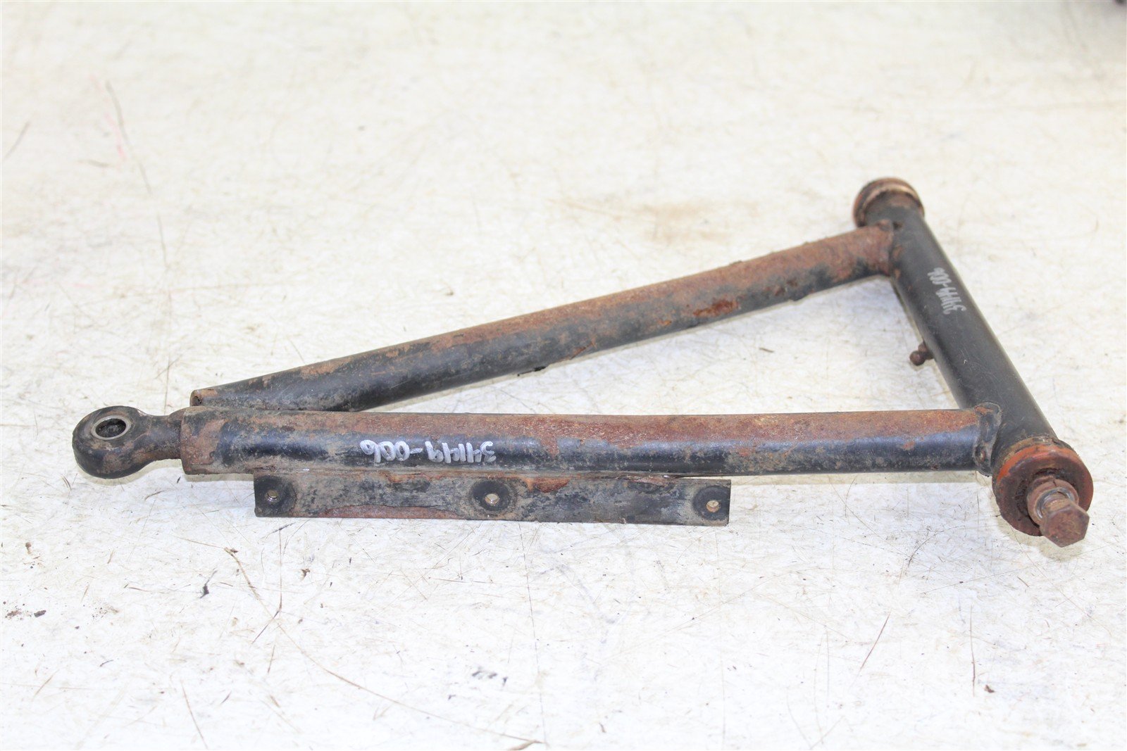 1996 Polaris Sportsman 500 4x4 Front Left Control A Arm 34149