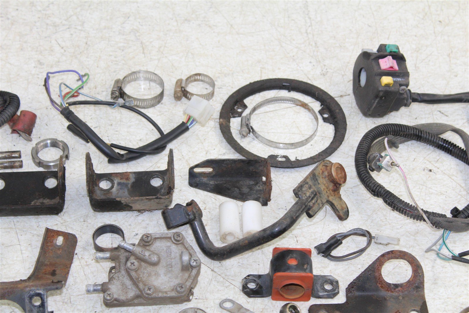 1996 Polaris Sportsman 500 4x4 Chassis Bolt Kit Hardware Mount Bracket Wire34149