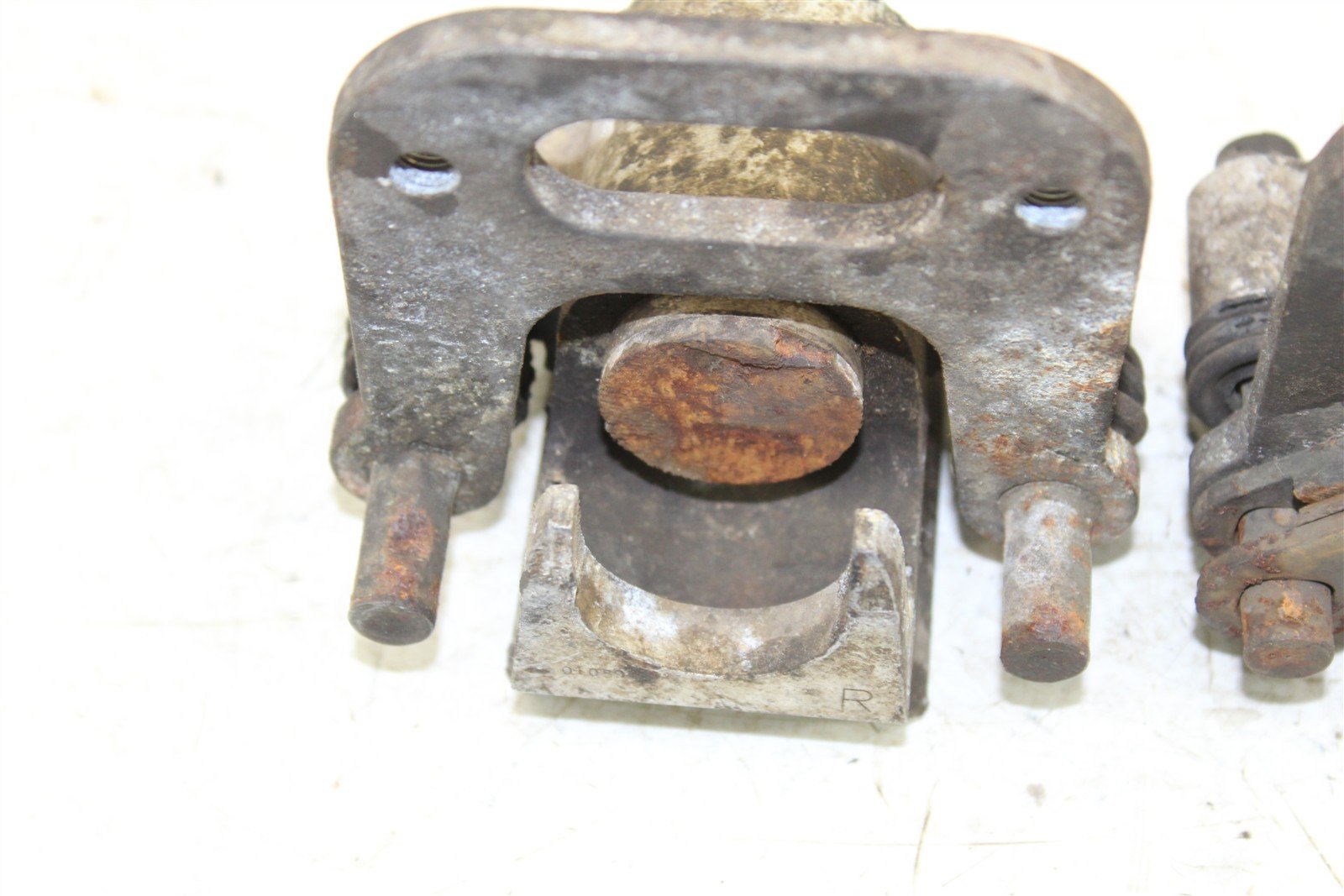 1996 Polaris Sportsman 500 4x4 Front Brake Calipers Set Left Right 34149