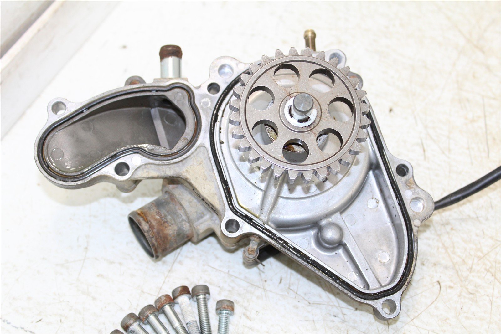 2017 Yamaha YXZ 1000R SS Water Pump Impeller Housing 504G