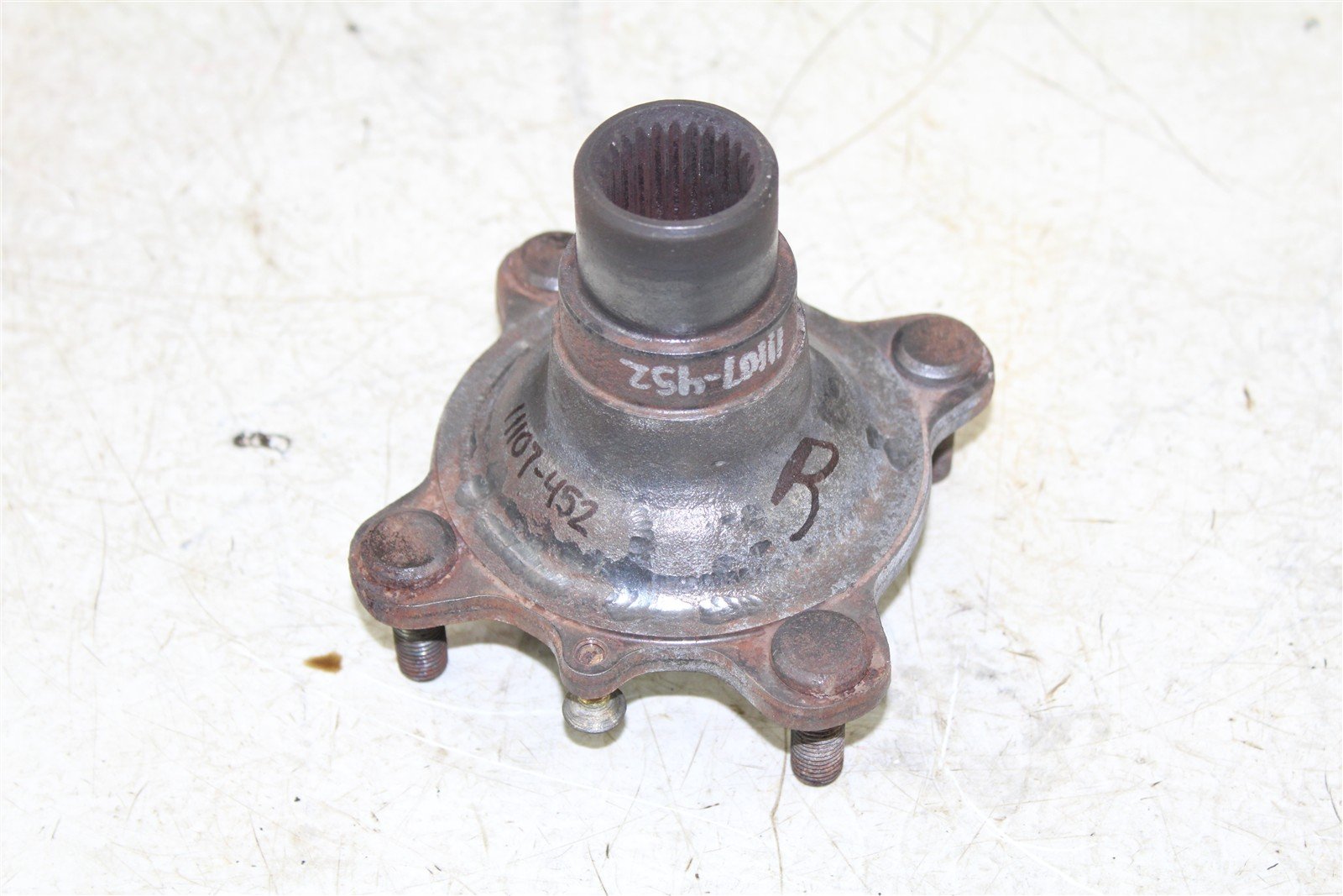 1985 Honda ATC 250 ES Big Red Rear Right Hub Wheel Mount 11107