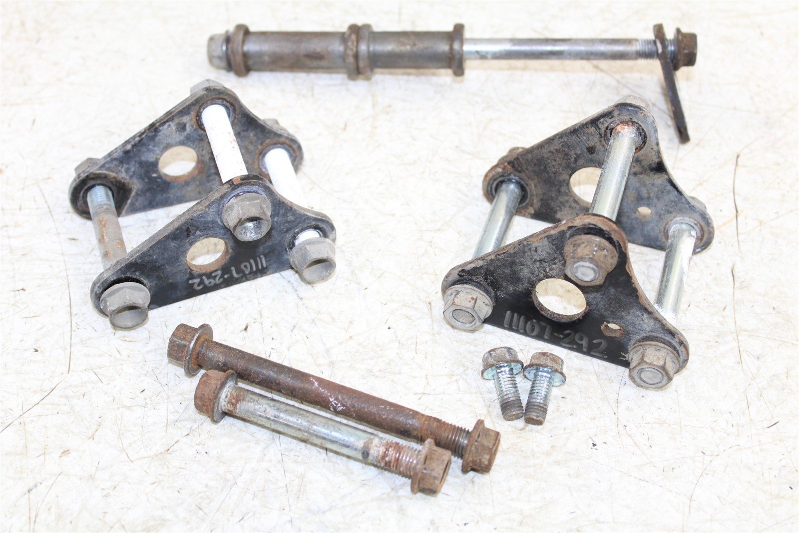 1985 Honda ATC 250 ES Big Red Engine Mounts Motor Brackets 11107
