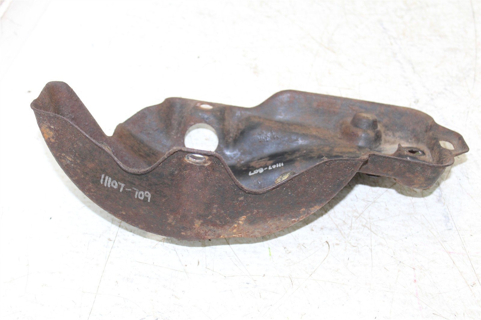 1985 Honda ATC 250 ES Big Red Rear Differential Skid Plate Guard Shield 11107