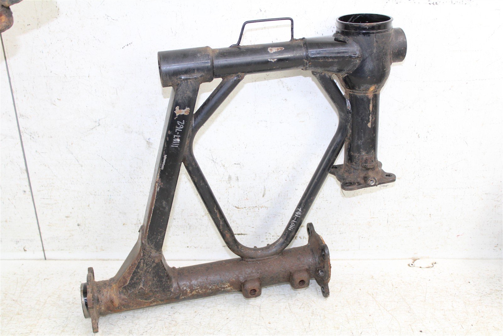 1985 Honda ATC 250 ES Big Red Swing Arm 11107