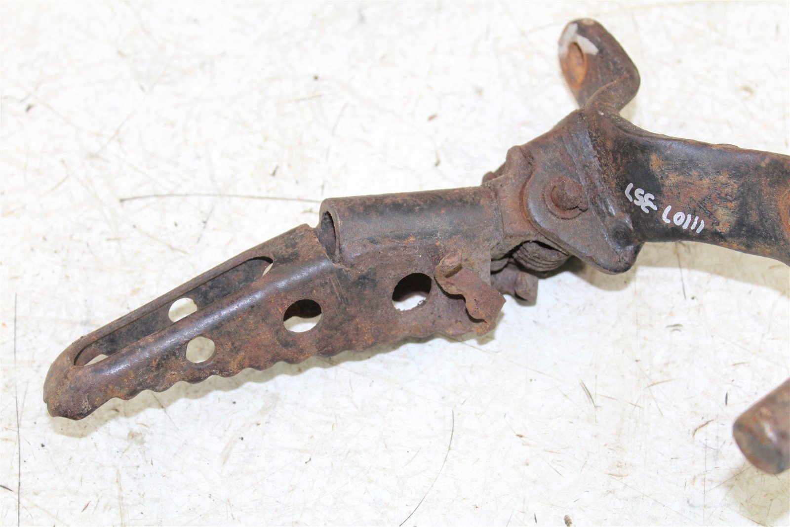 1985 Honda ATC 250 ES Big Red Foot Pegs Rests Set Left Right 11107