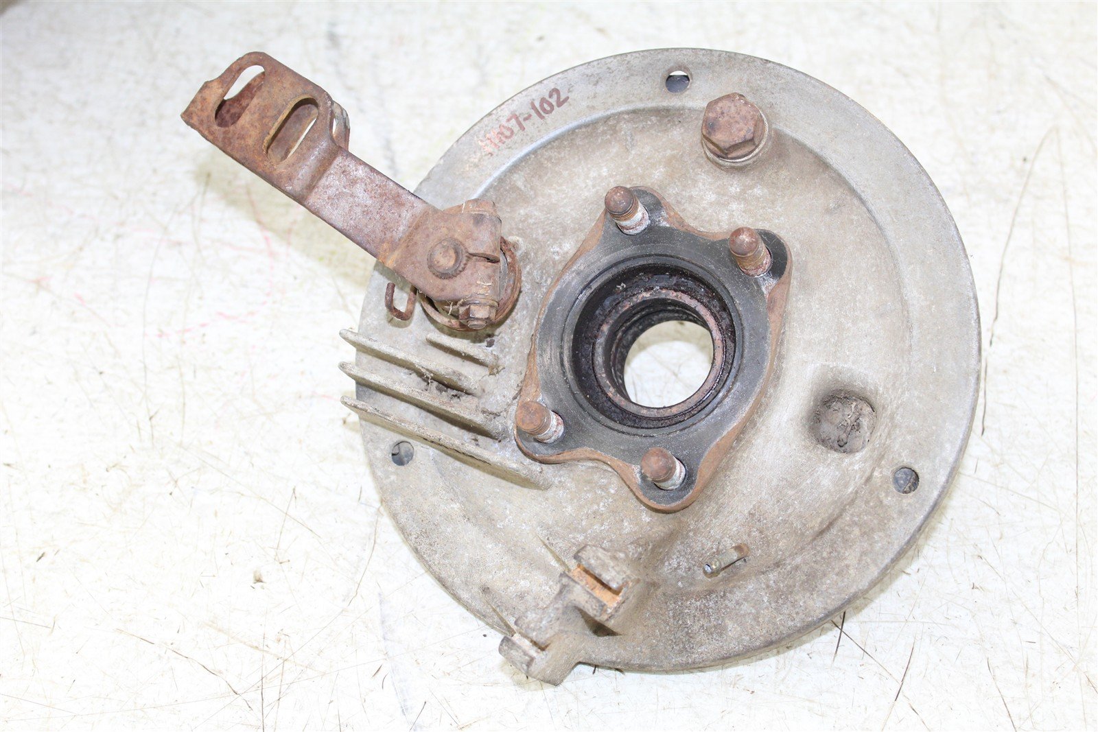 1985 Honda ATC 250 ES Big Red Rear Brake Drum Backing Plate Panel 11107