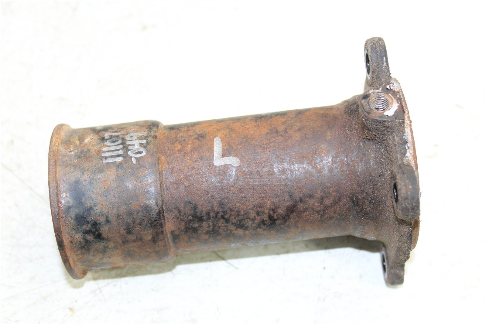 1985 Honda ATC 250 ES Big Red Rear Left Axle Housing Tube Carrier 11107