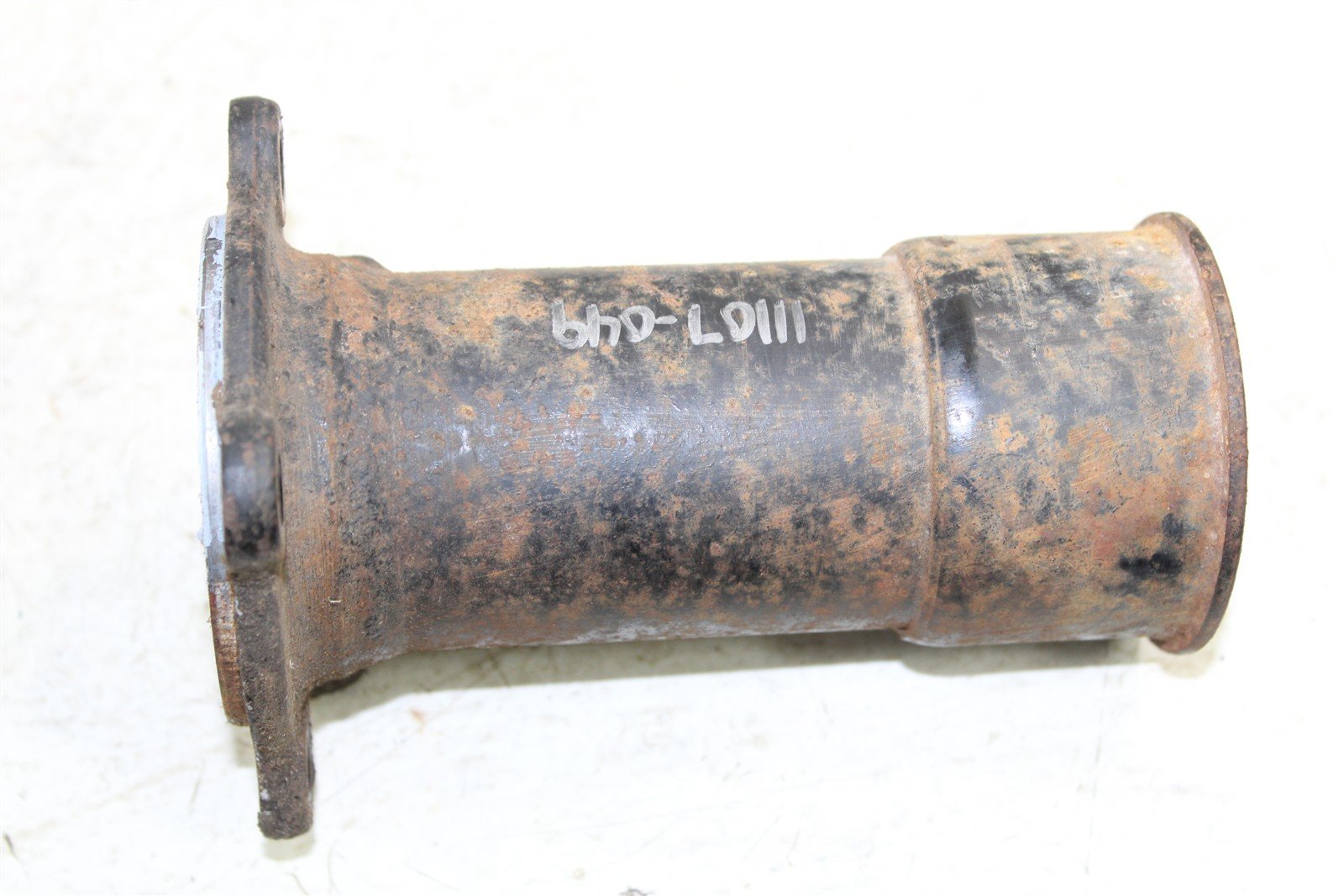 1985 Honda ATC 250 ES Big Red Rear Left Axle Housing Tube Carrier 11107