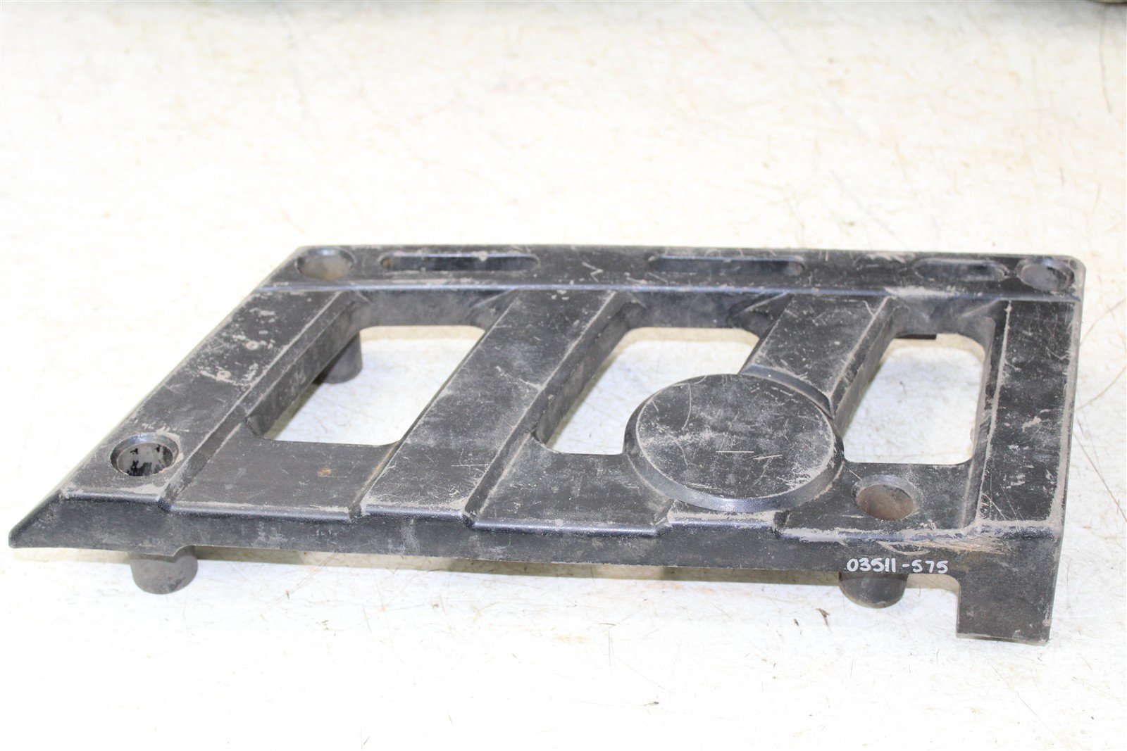 2004 Can Am Outlander 400 4x4 Front Right Rack Mount Carrier 03511