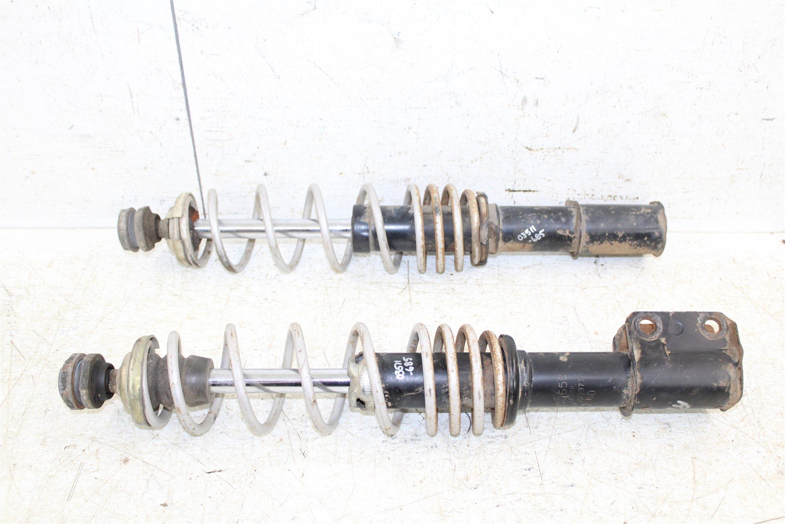 2004 Can Am Outlander 400 4x4 Front Shocks Spring Absorber Left Right 03511