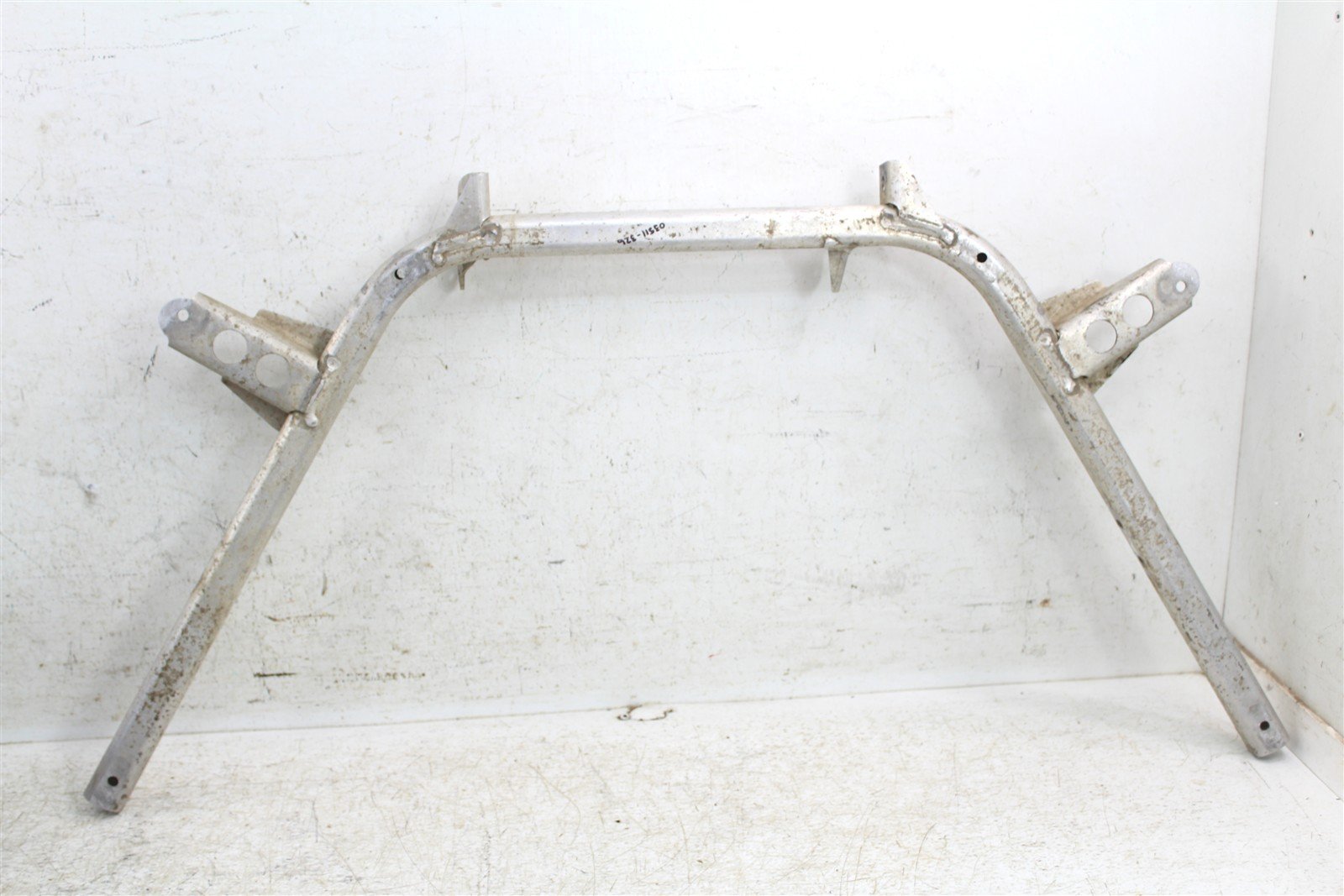2004 Can Am Outlander 400 4x4 Front Fender Support Mount Bracket 03511