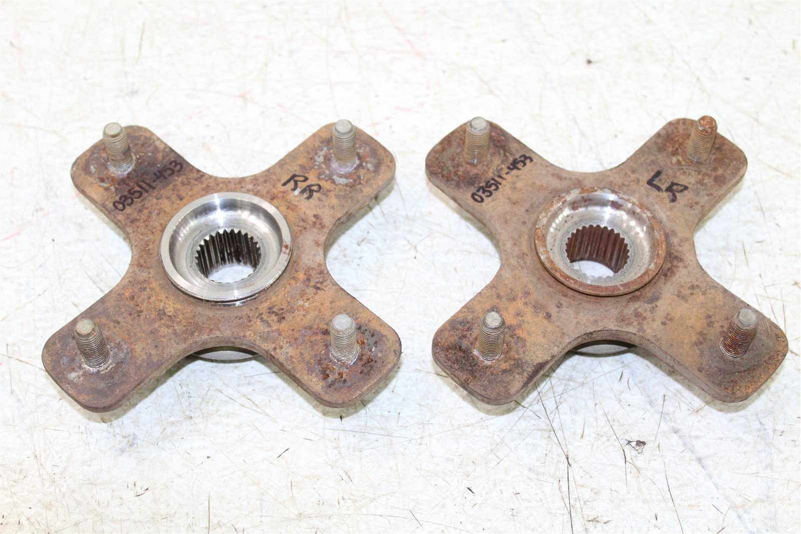 2004 Can Am Outlander 400 4x4 Rear Hubs Wheel Mounts 03511