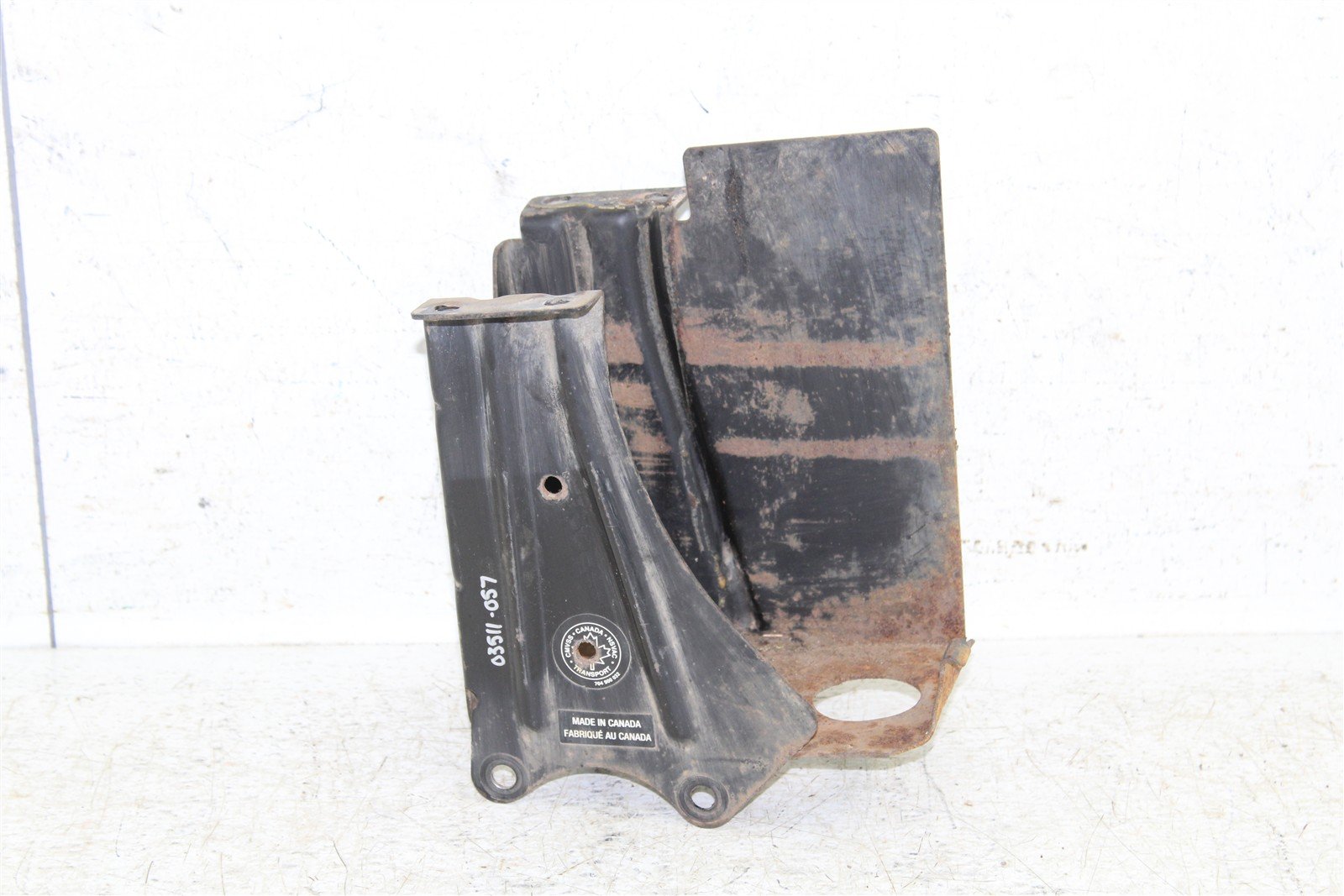 2004 Can Am Outlander 400 4x4 Battery Holder Mount Tray 03511