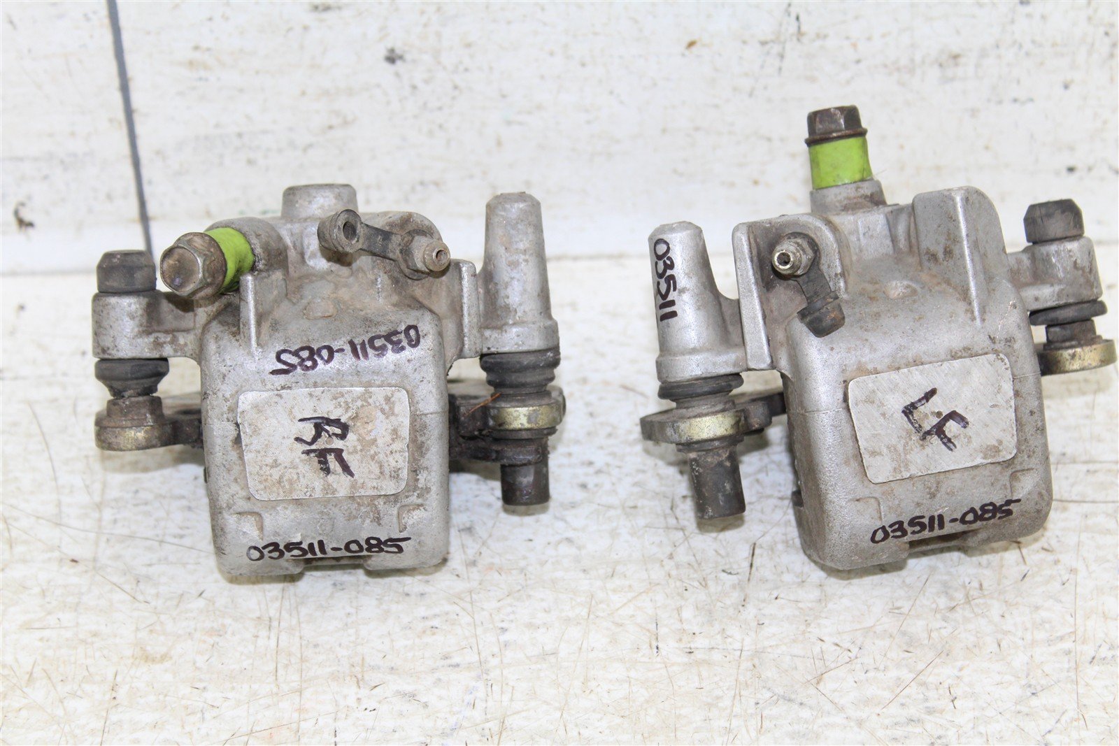 2004 Can Am Outlander 400 4x4 Front Brake Calipers Set Left Right 03511