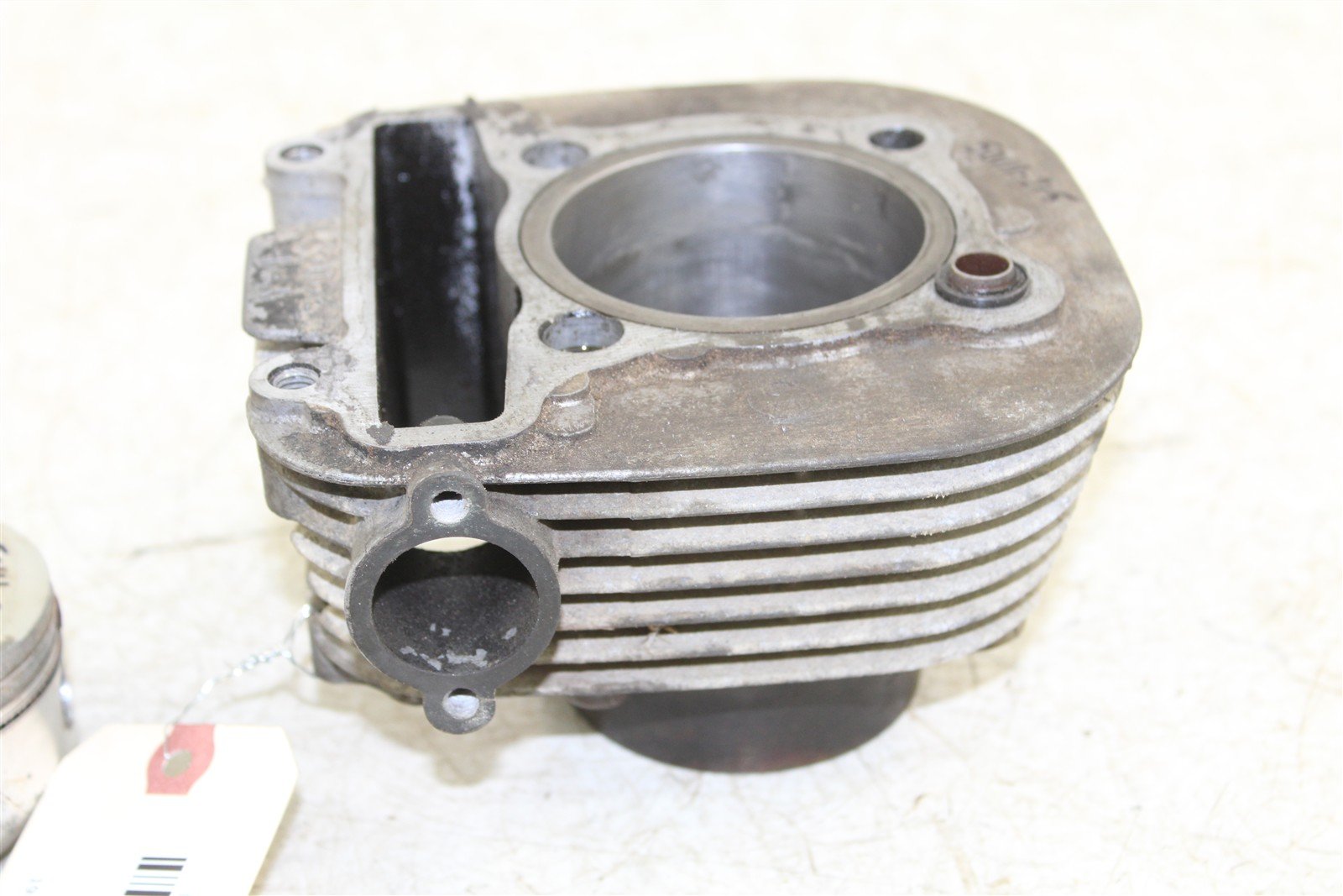 1987 Yamaha Moto4 225 Engine Cylinder Jug w/ Piston 50111