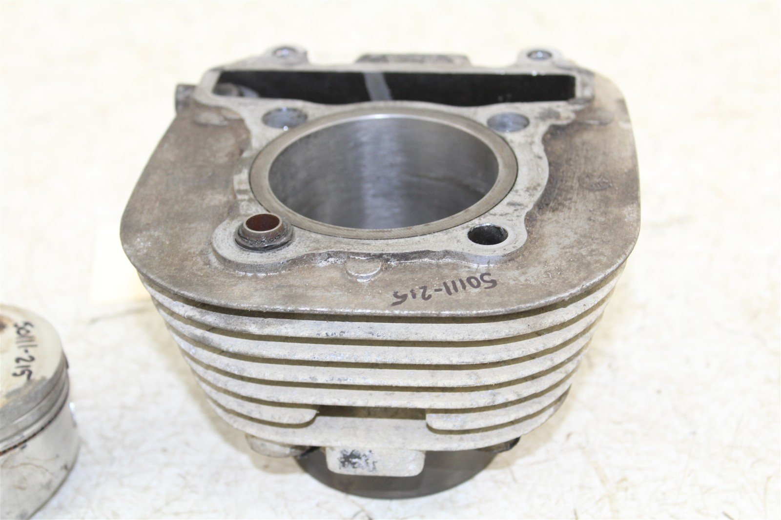 1987 Yamaha Moto4 225 Engine Cylinder Jug w/ Piston 50111