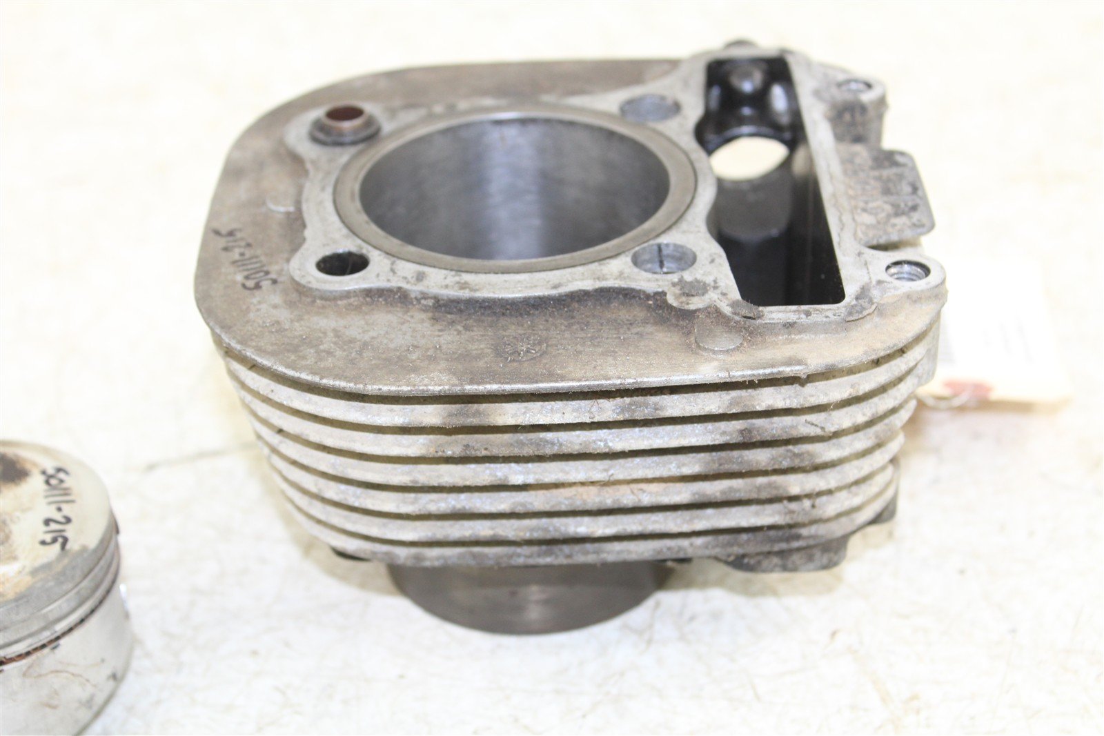 1987 Yamaha Moto4 225 Engine Cylinder Jug w/ Piston 50111
