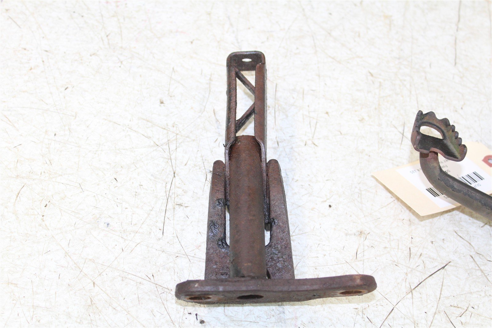 1987 Yamaha Moto4 225 Foot Pegs Rests Set Left Right 50111