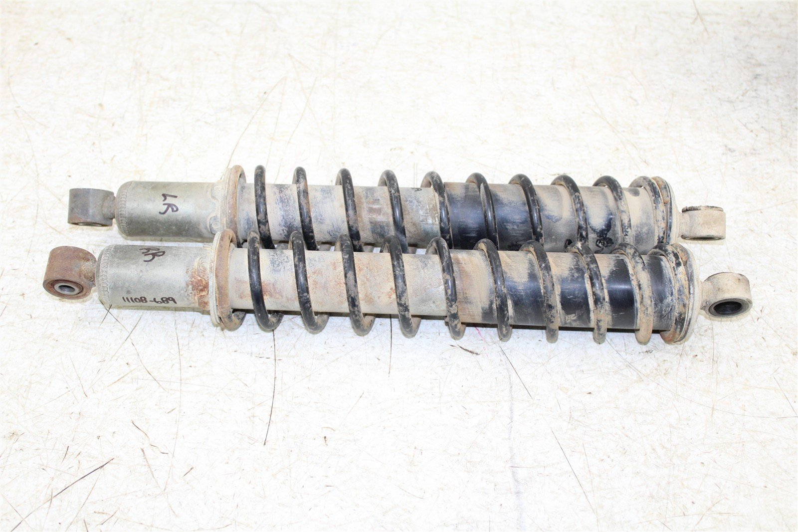 2001 Honda Foreman Rubicon 500 FA Rear Shocks Spring Absorber Left Right 11108