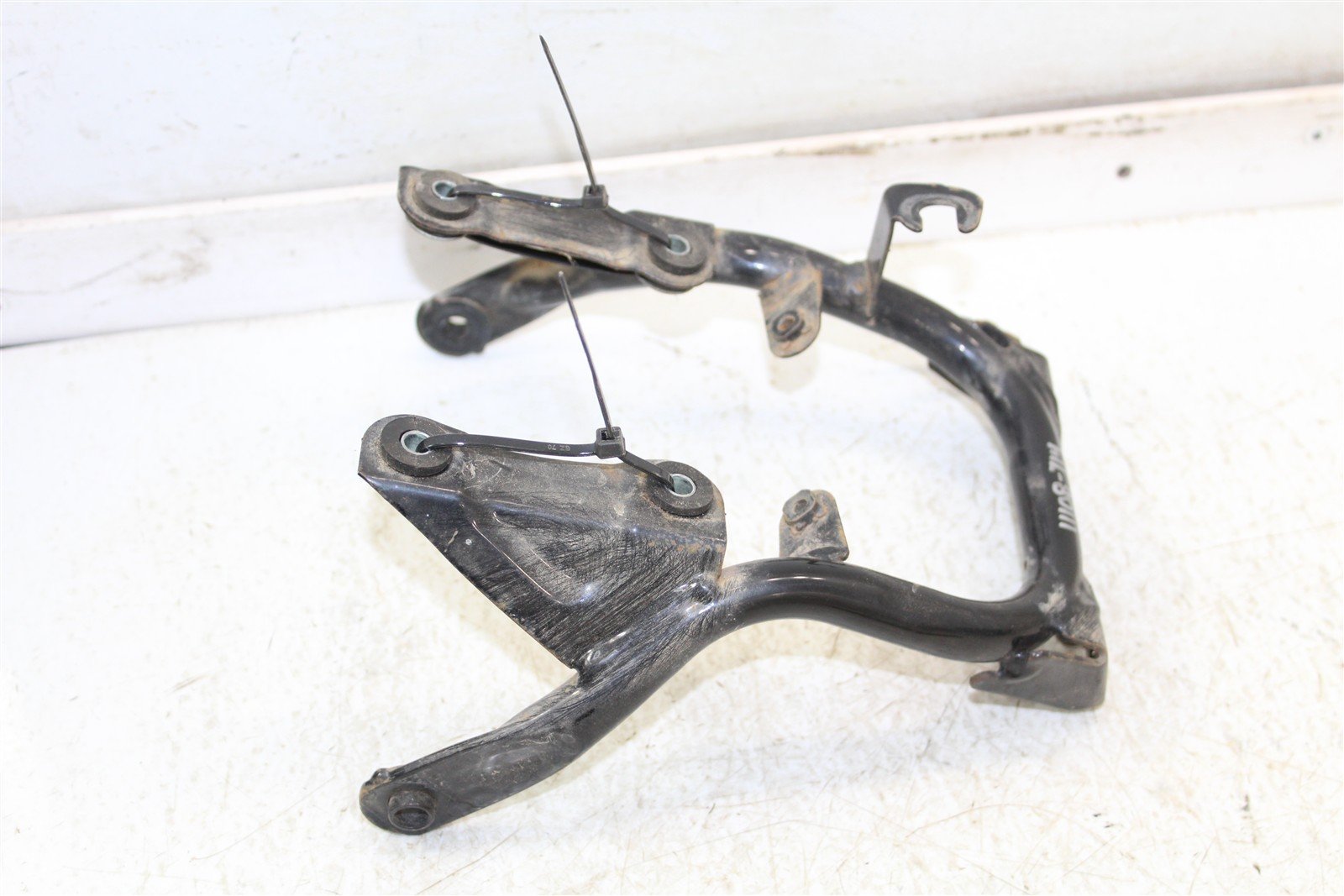 2001 Honda Foreman Rubicon 500 FA Headlight Speedometer Mount Frame 11108