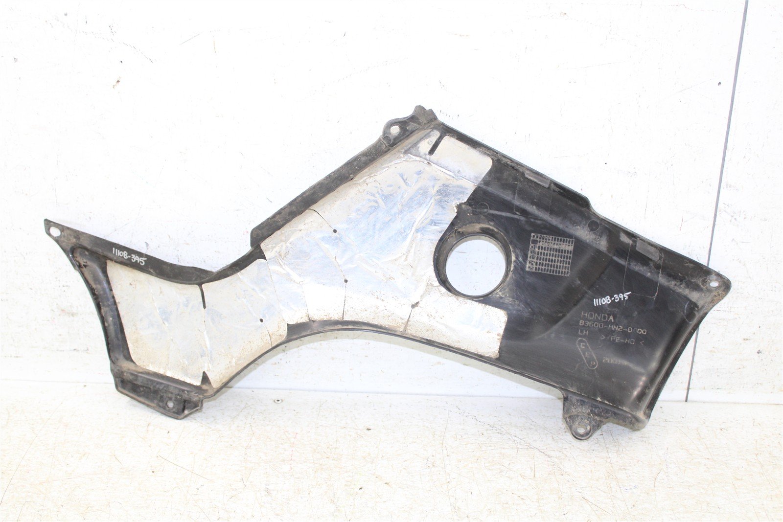 2001 Honda Foreman Rubicon 500 FA Left Gas Tank Shroud Fender 11108