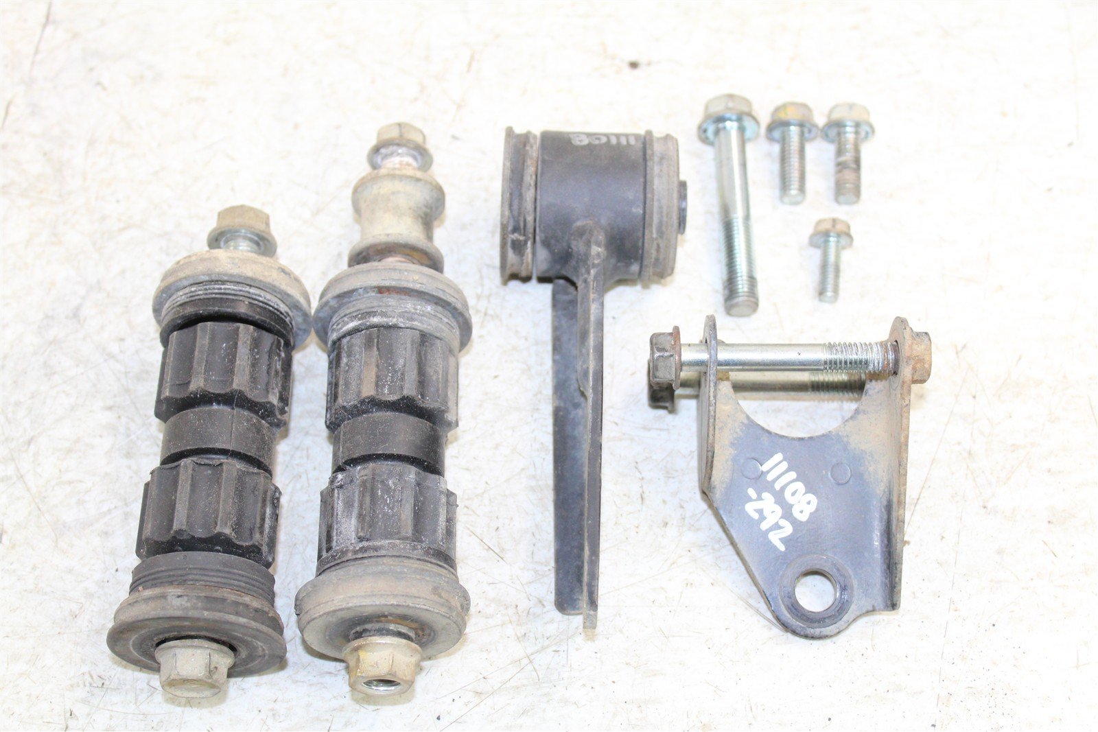 2001 Honda Foreman Rubicon 500 FA Engine Mounts Motor Brackets 11108