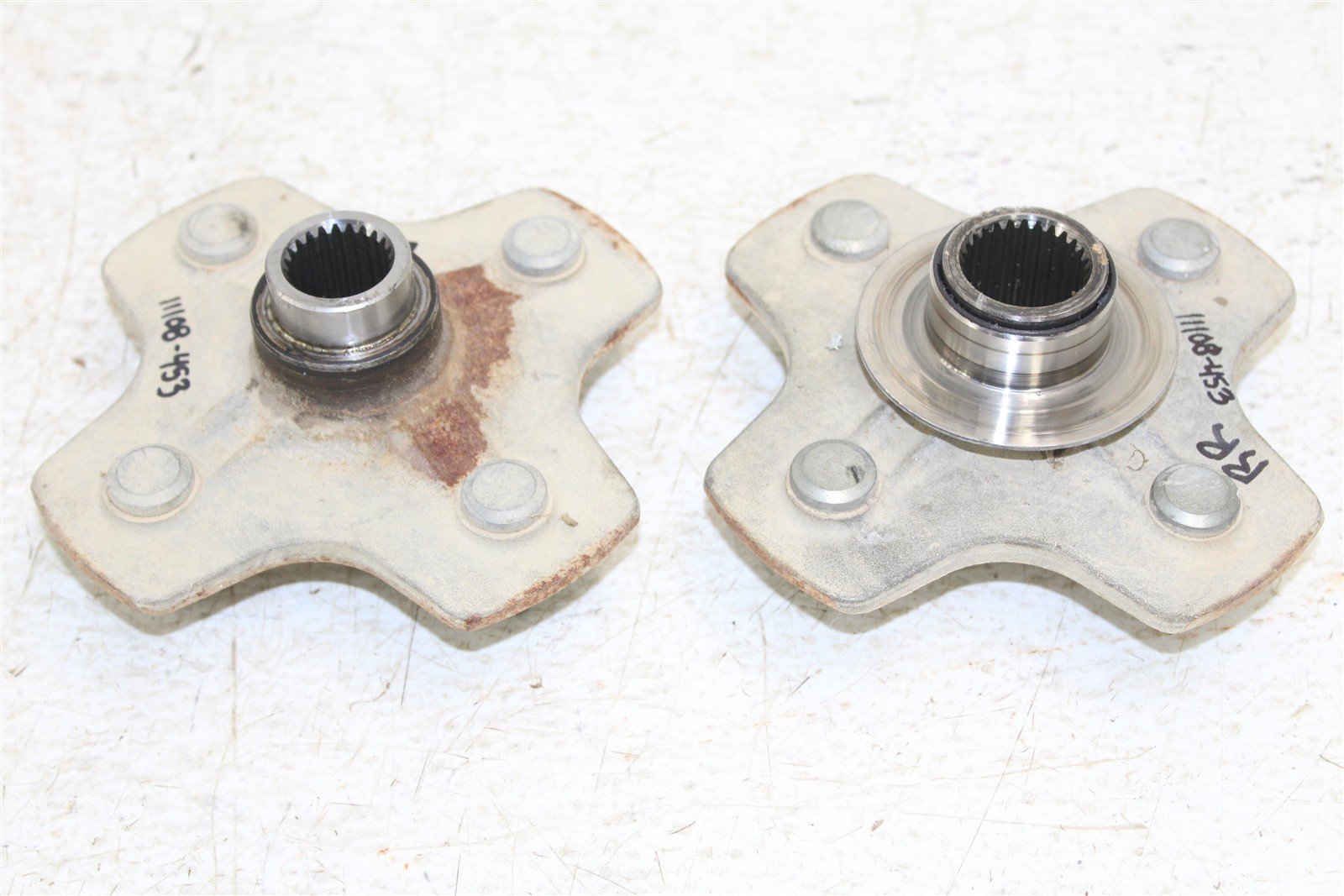 2001 Honda Foreman Rubicon 500 FA Rear Hubs Wheel Mounts 11108