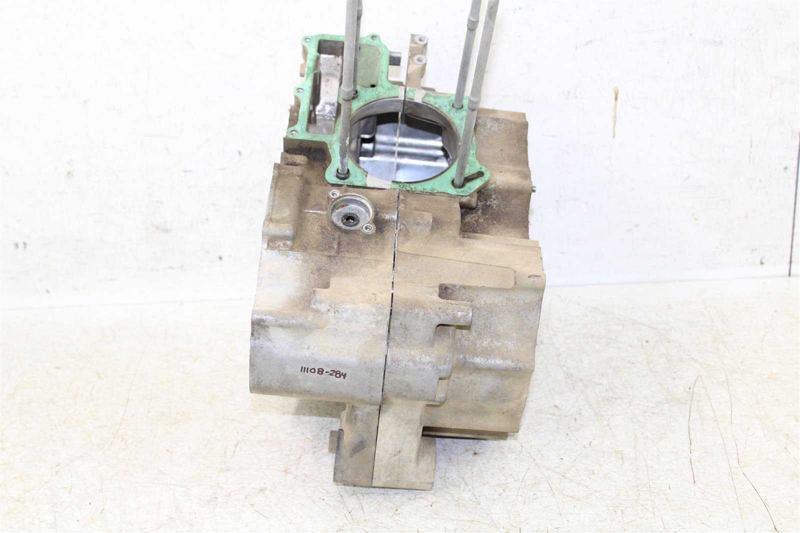 2001 Honda Foreman Rubicon 500 FA Engine Cases Crankcase Left Right 11108