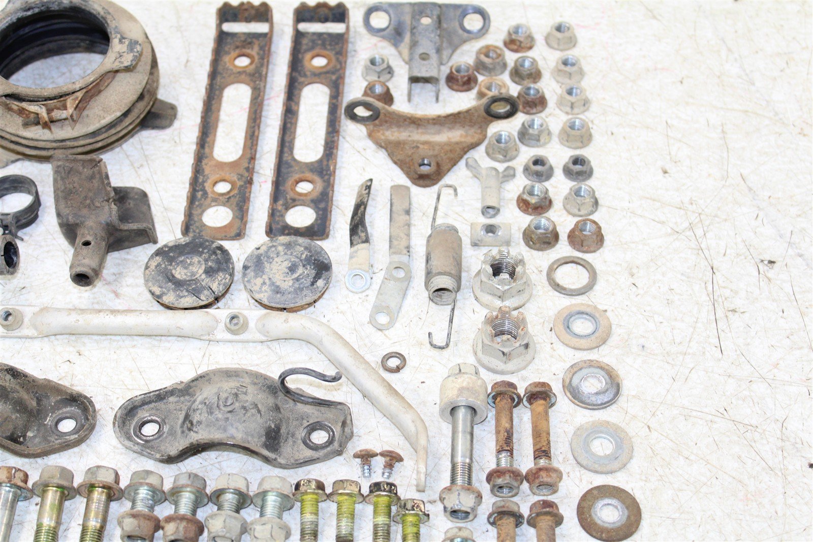 2001 Honda Foreman Rubicon 500 FA Chassis Bolt Kit Hardware Mount Bracket 11108