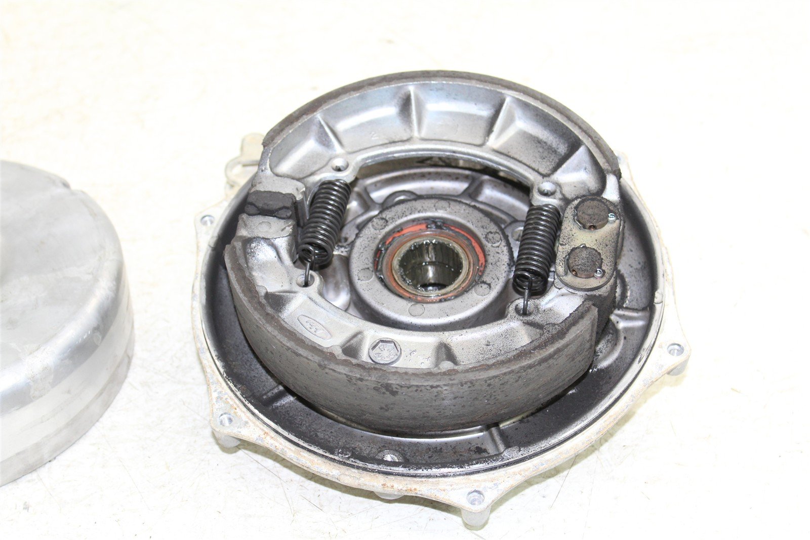 2001 Honda Foreman Rubicon 500 FA Rear Brake Drum Backing Plate Panel Hub 11108