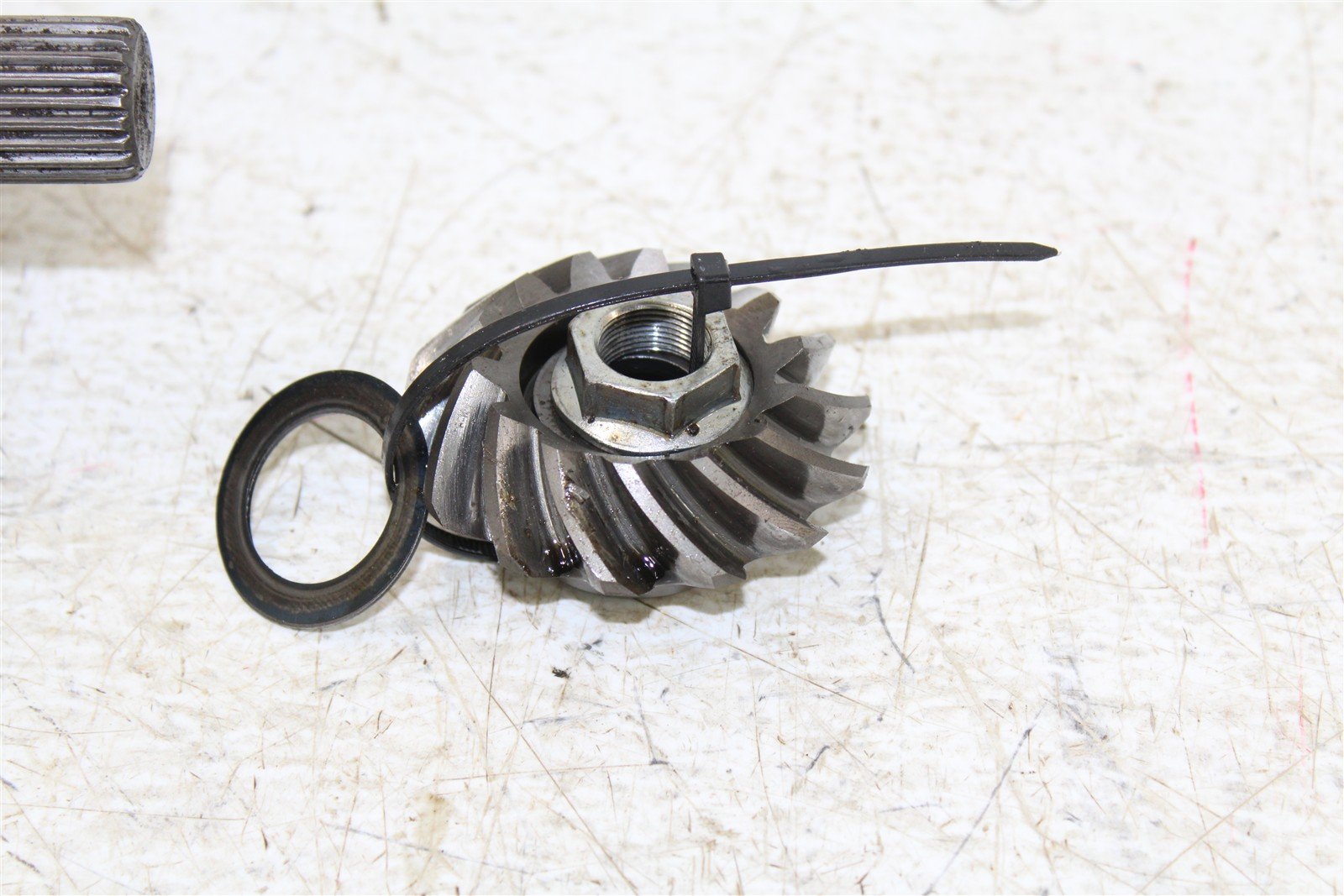 2001 Kawasaki Prairie 300 4x4 Output Drive Shaft Bevel Gear Transfer Case 24056