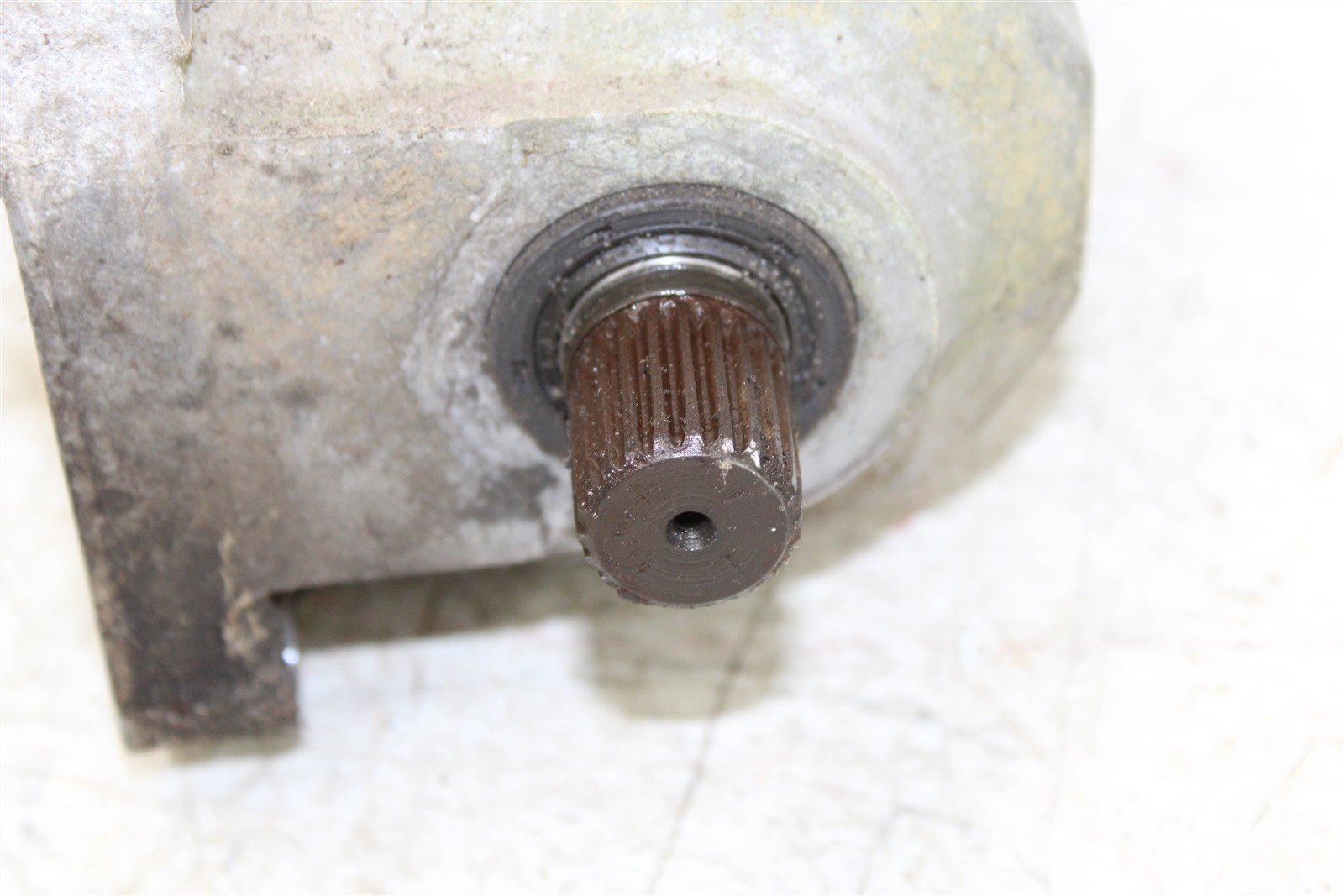 2001 Kawasaki Prairie 300 4x4 Output Drive Shaft Bevel Gear Transfer Case 24056