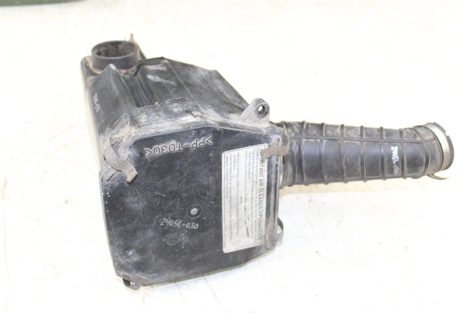 2001 Kawasaki Prairie 300 4x4 Air Box Intake Housing Boot Filter Cage 24056