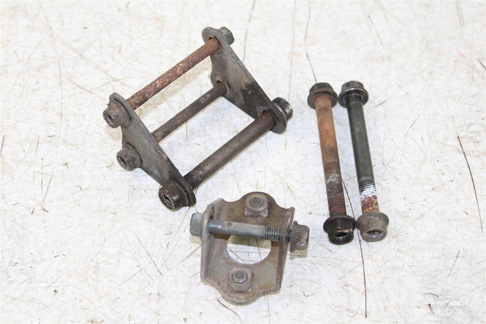 2000 Yamaha Big Bear 400 4x4 Engine Mounts Motor Brackets 50112