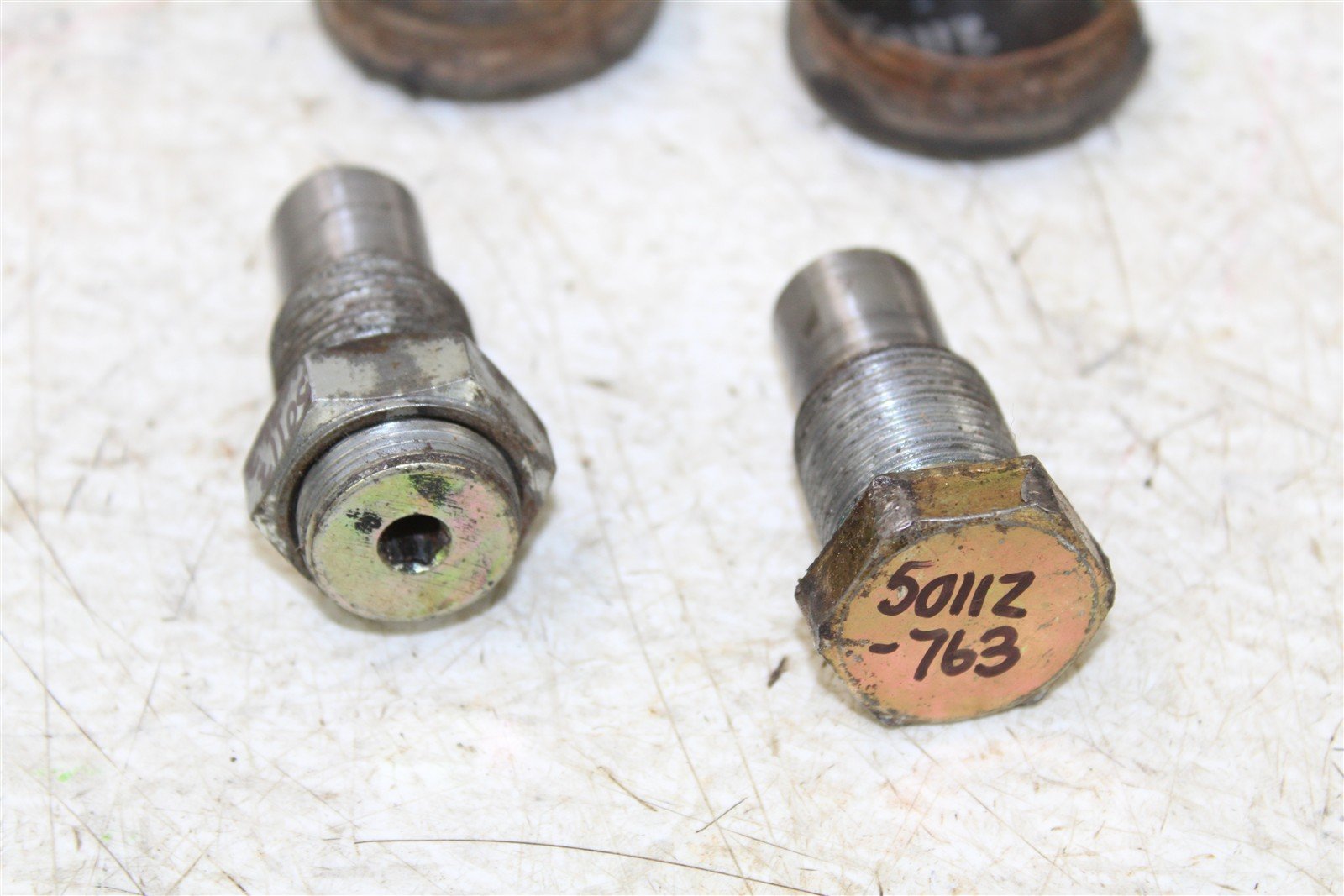2000 Yamaha Big Bear 400 4x4 Swingarm Pivot Bolts Swing Arm Nut 50112