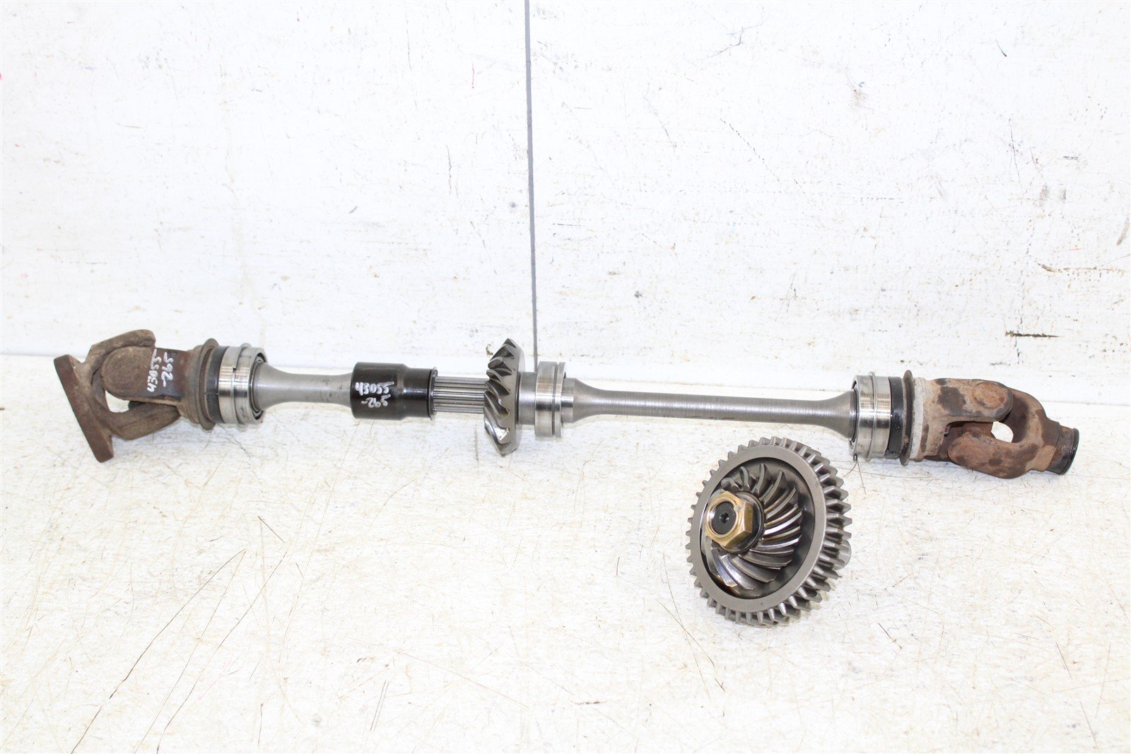 2007 Suzuki Vinson 500 4x4 Center Through Drive Shaft Output Bevel Gear 43055