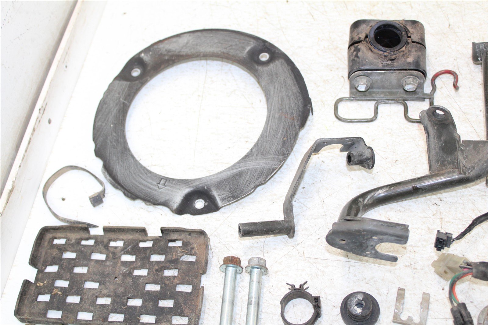 2007 Suzuki Vinson 500 4x4 Chassis Bolt Kit Hardware Bracket Mount Wire 43055