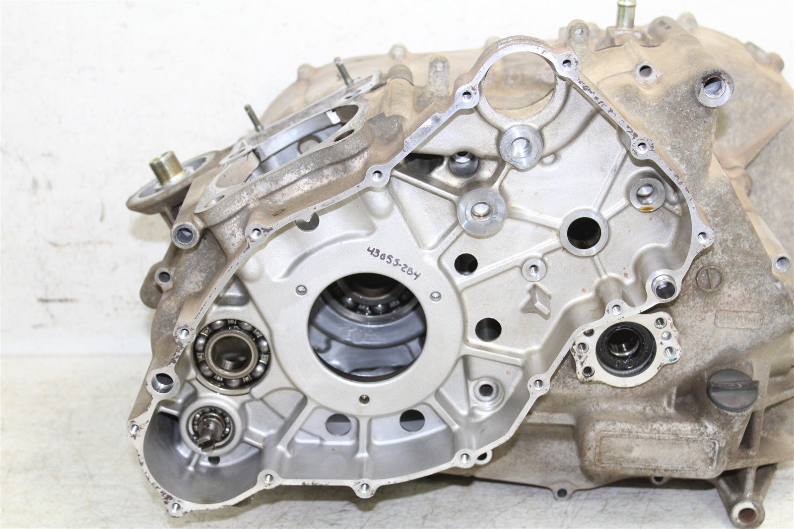 2007 Suzuki Vinson 500 4x4 Engine Cases Crankcase LTA Left Right 43055